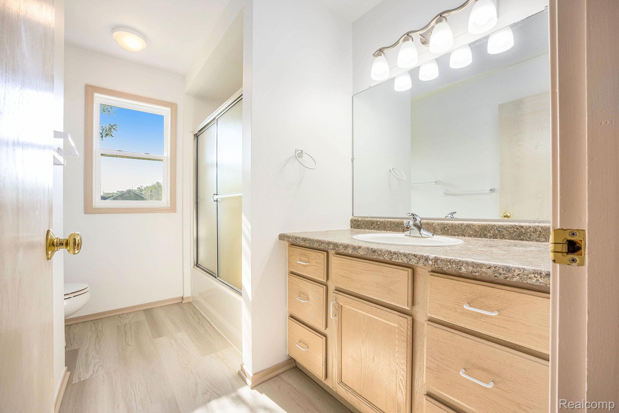 9243 Andersonville Road