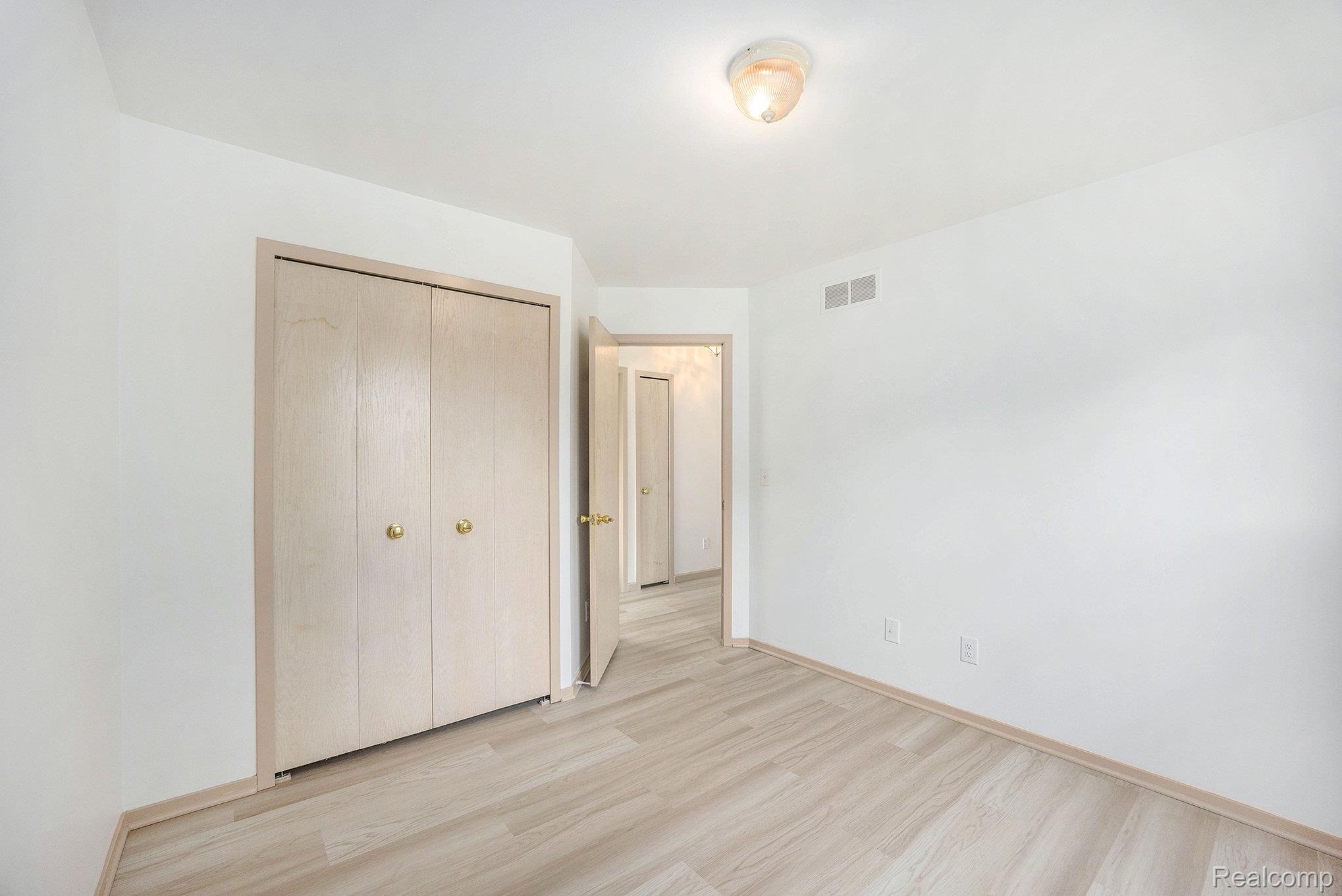 9243 Andersonville Road