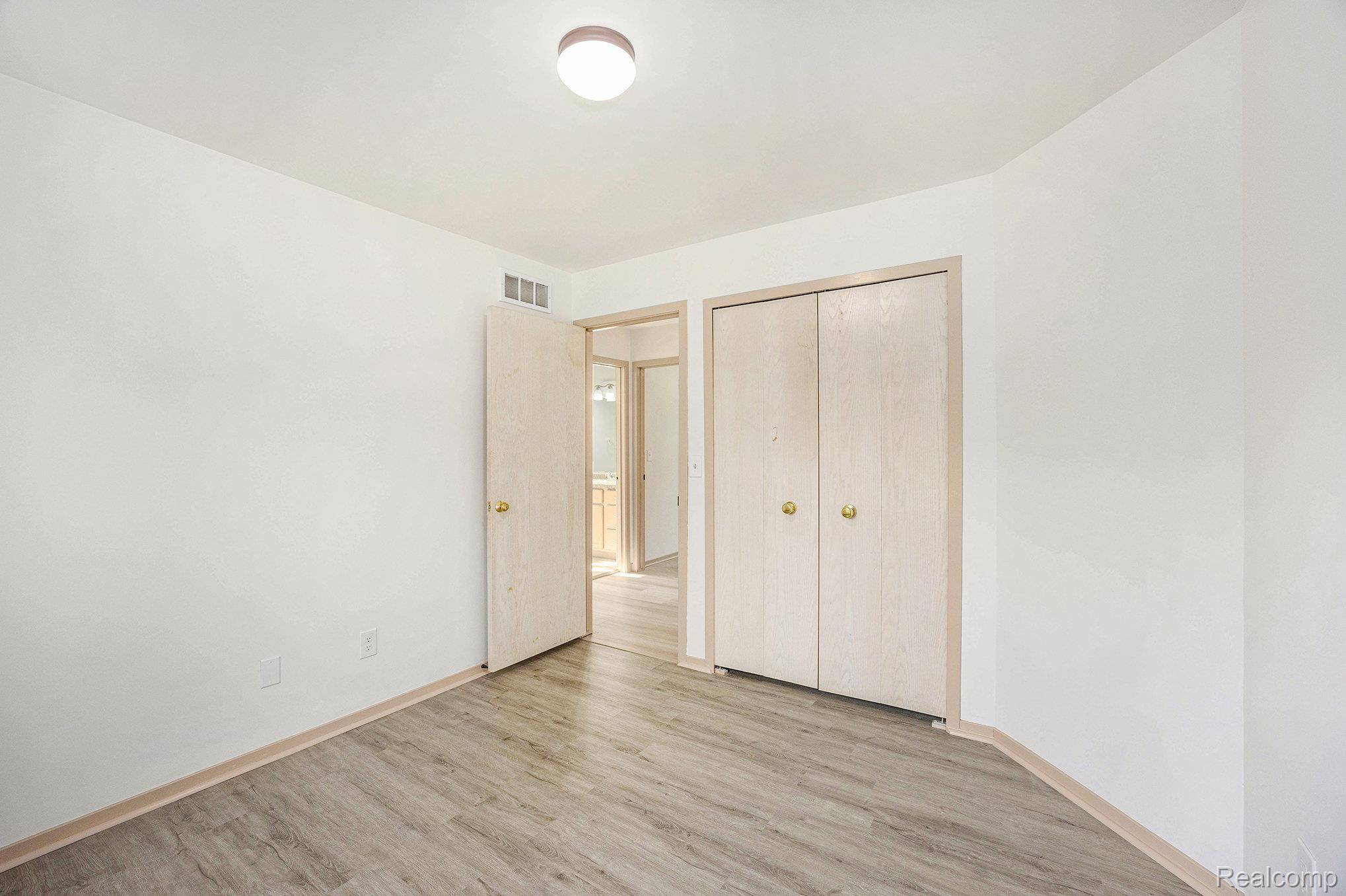 9243 Andersonville Road