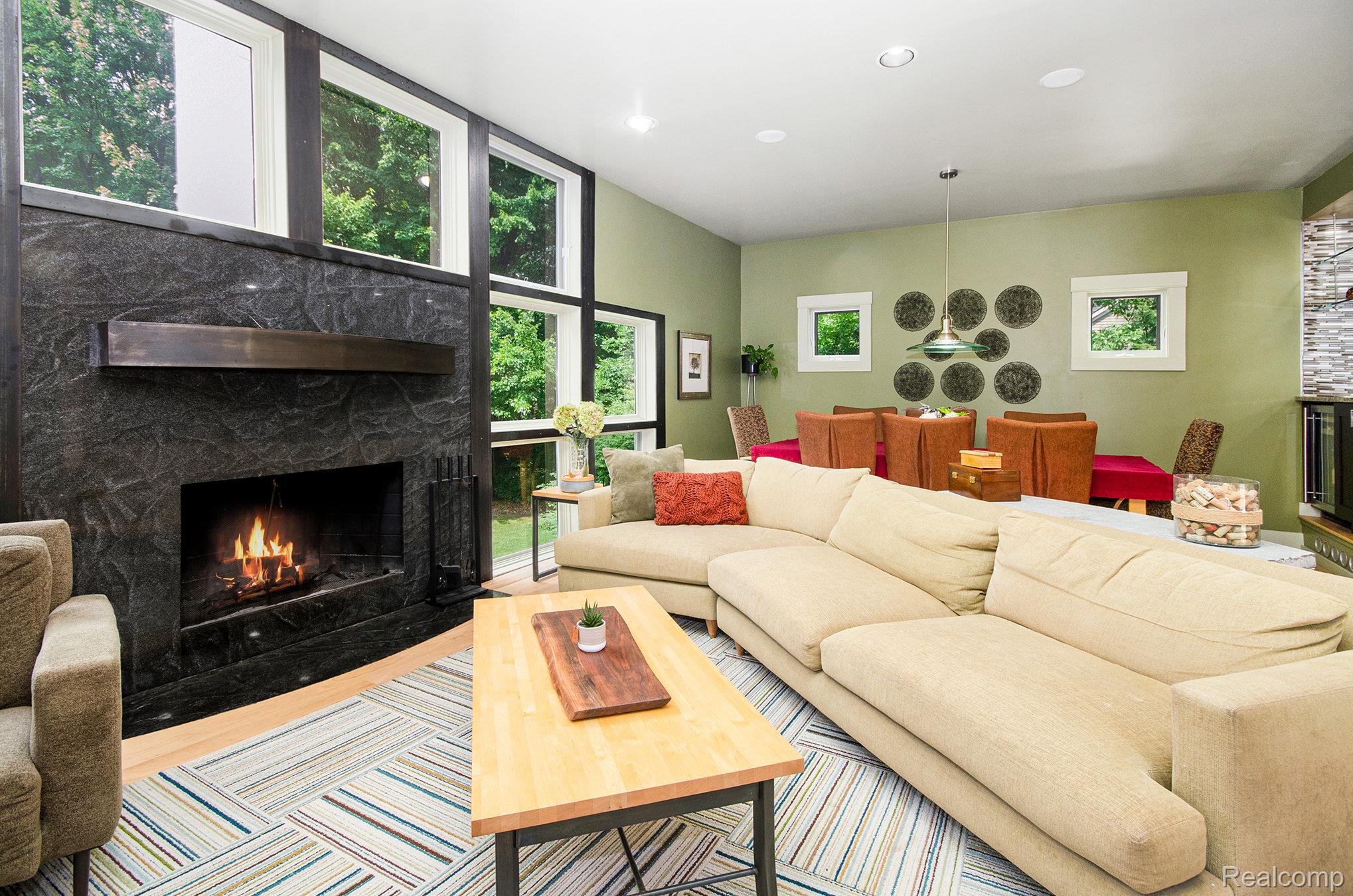 5751 Dora Lane