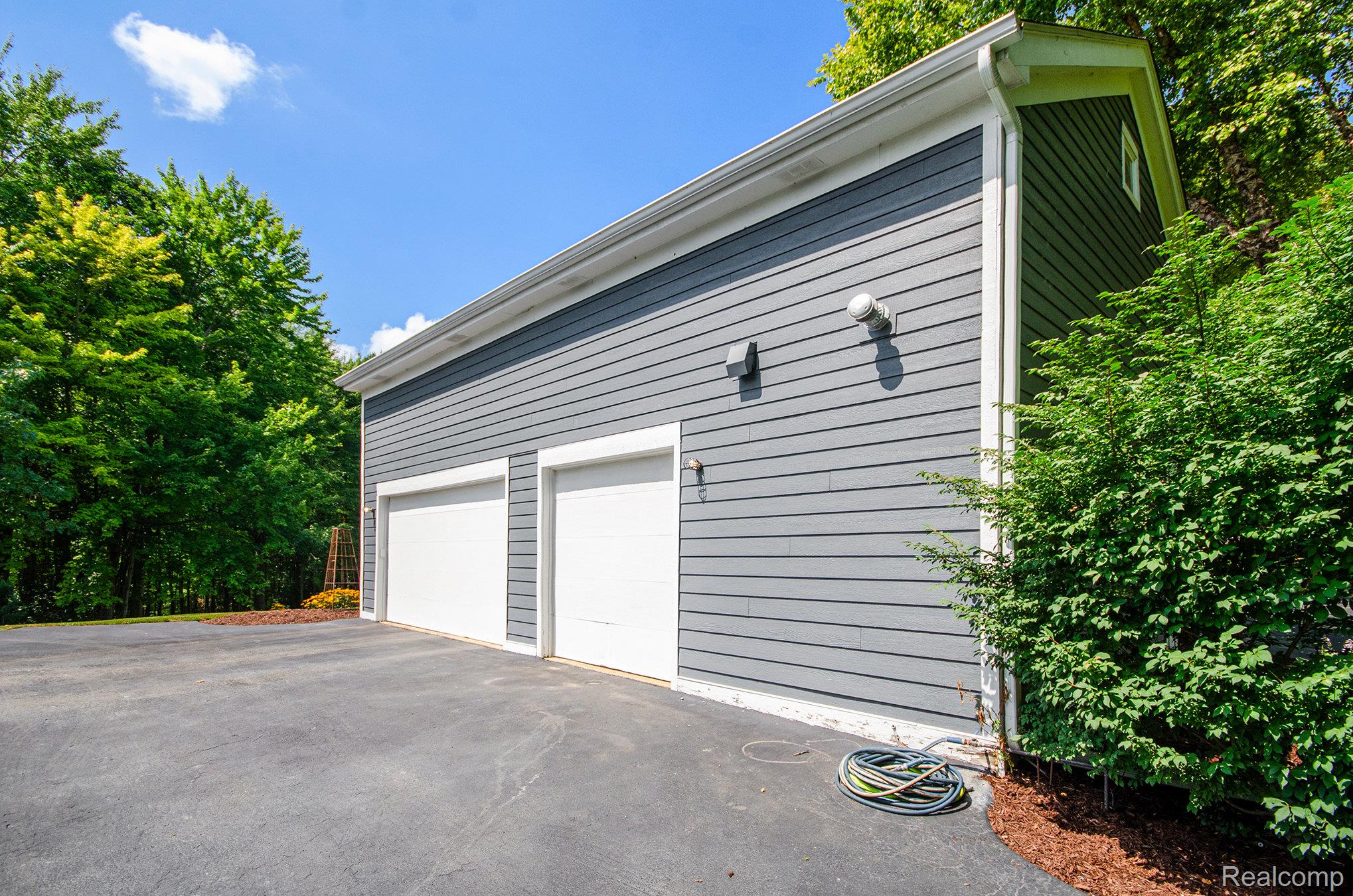 5751 Dora Lane