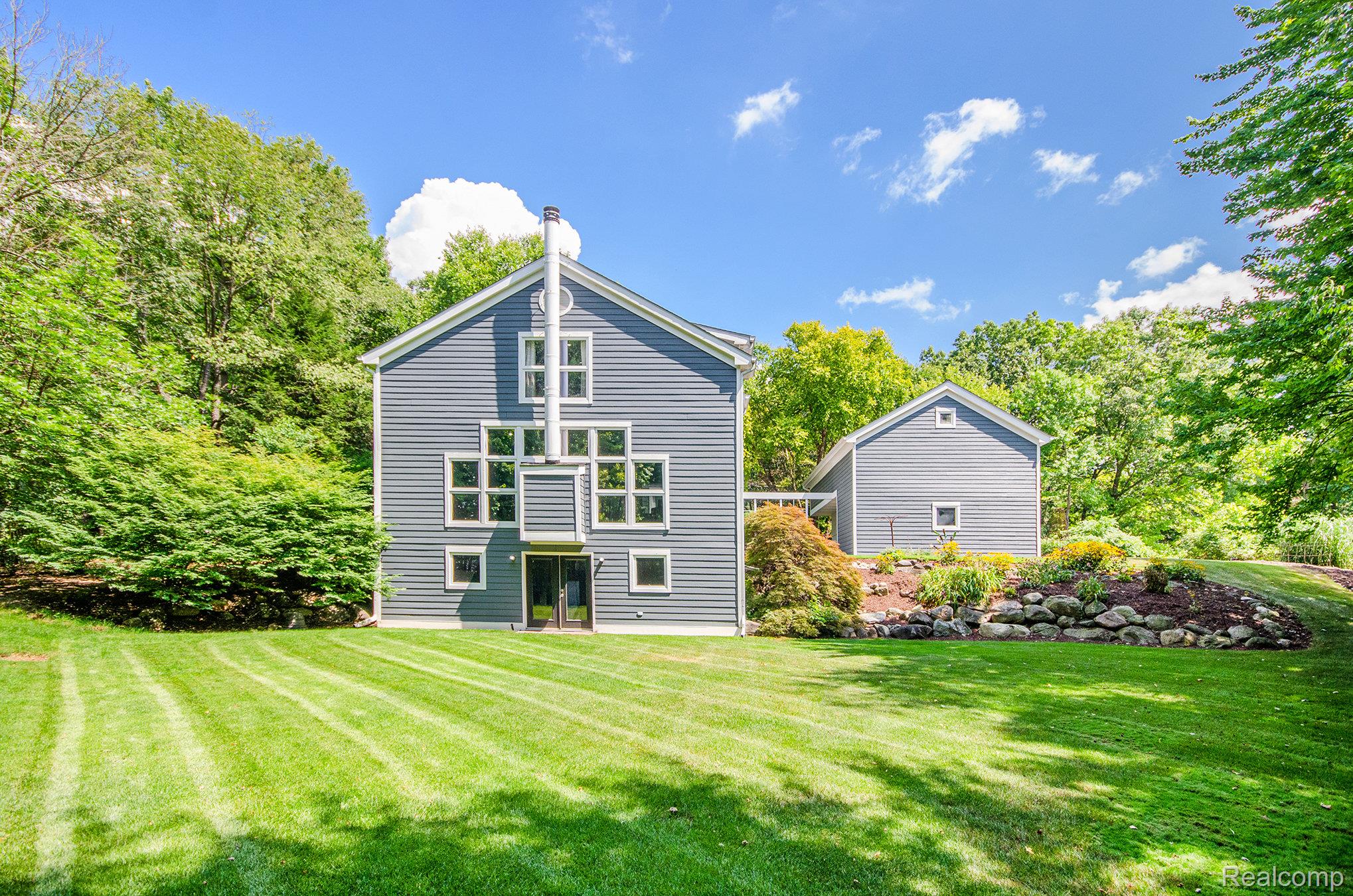 5751 Dora Lane