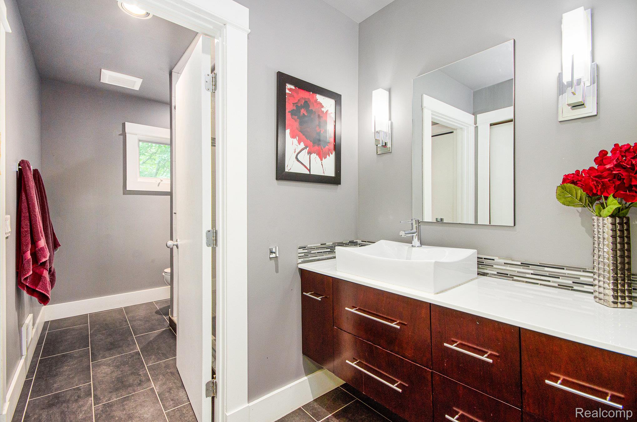5751 Dora Lane