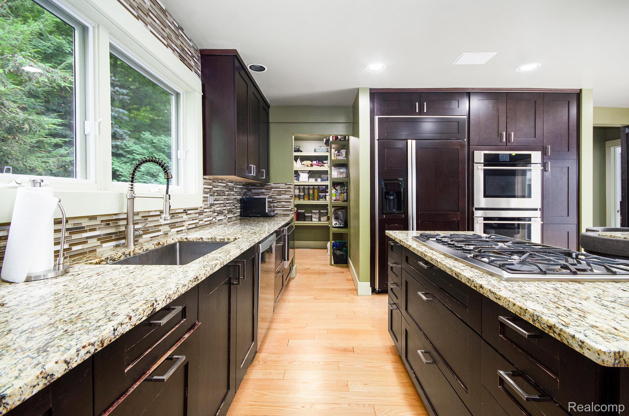 5751 Dora Lane