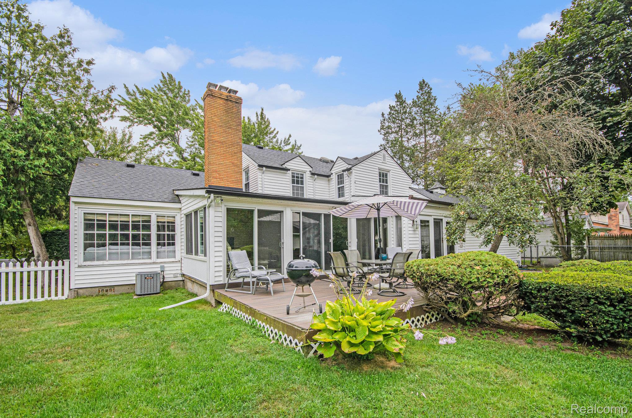 6171 S Main Street