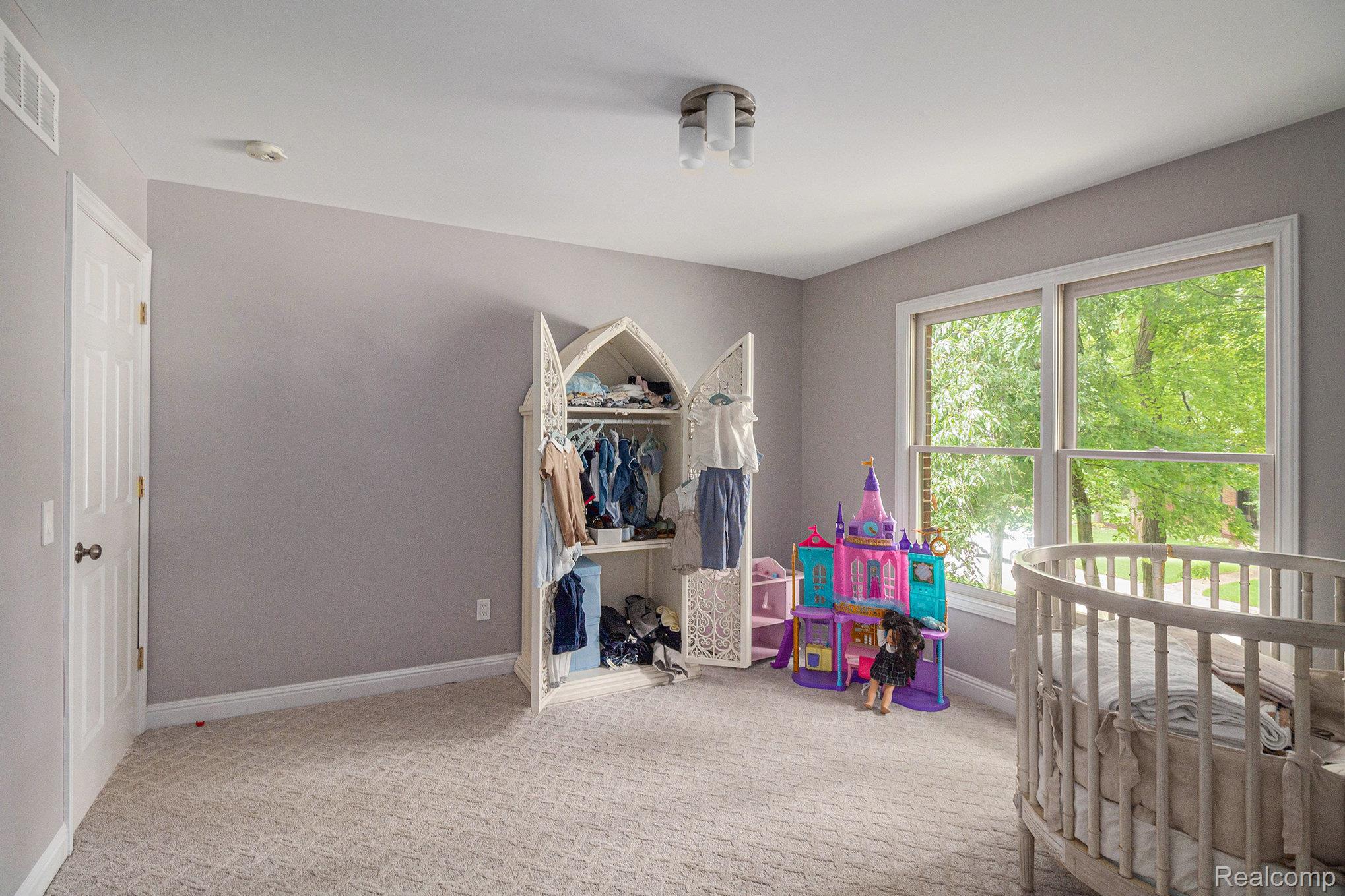 9751 Kingston Pointe Drive