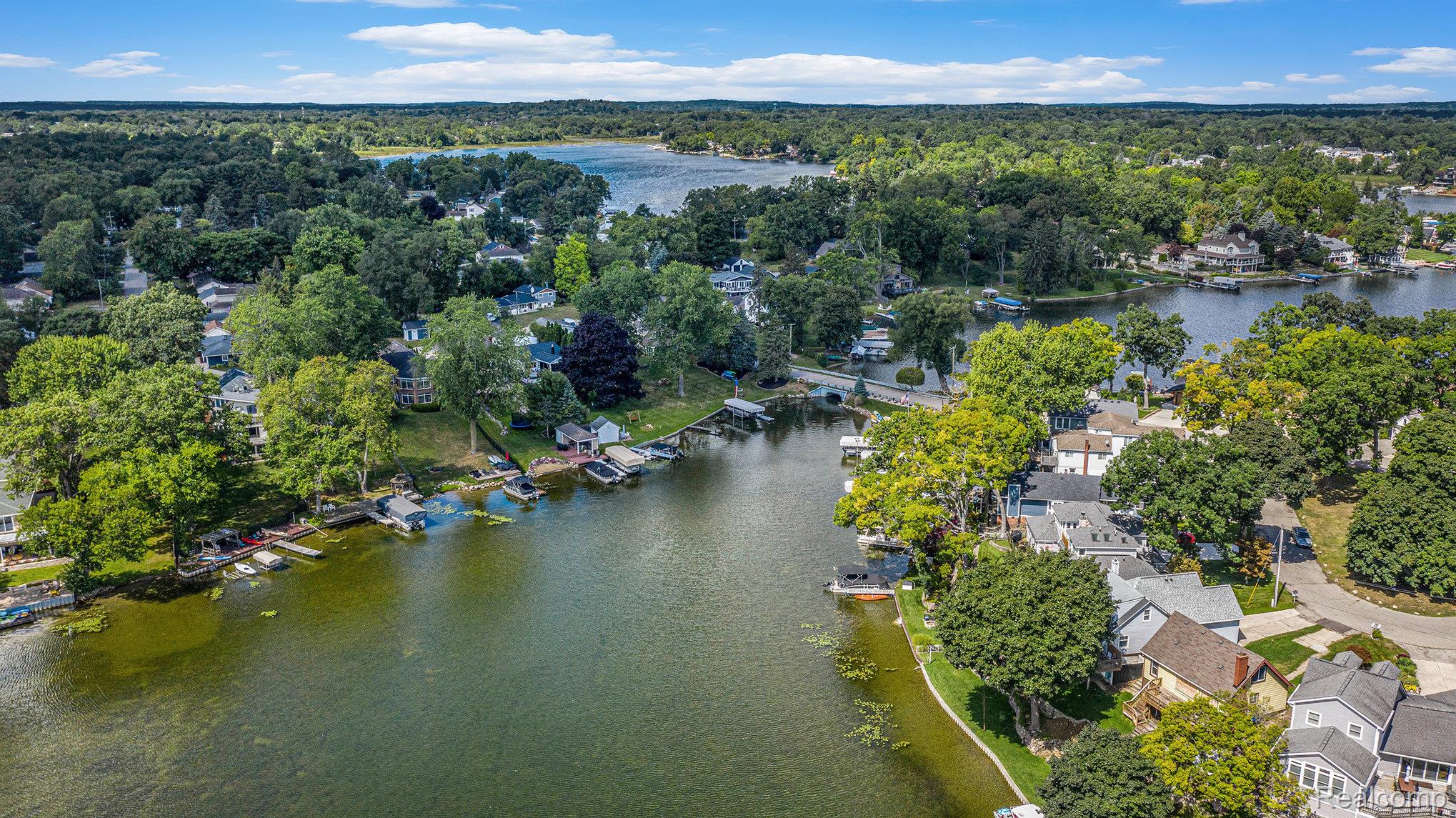 3815 Island Park Drive