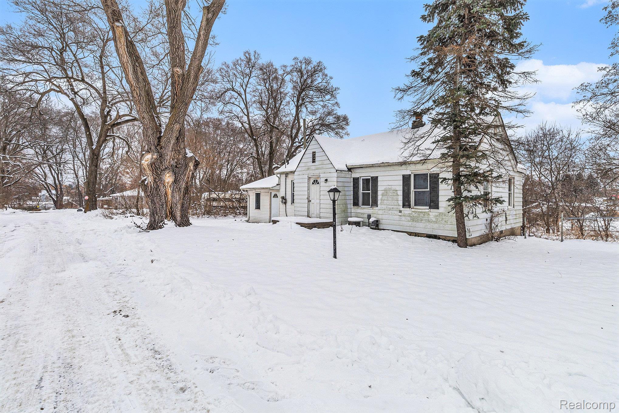 8050 Ortonville Road
