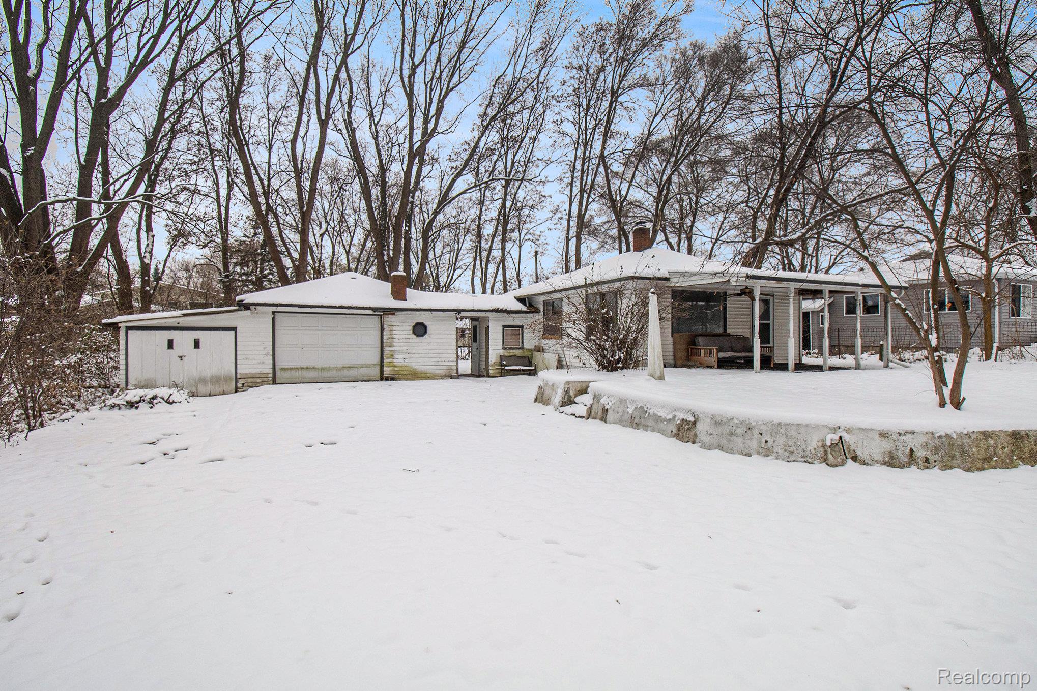 8050 Ortonville Road