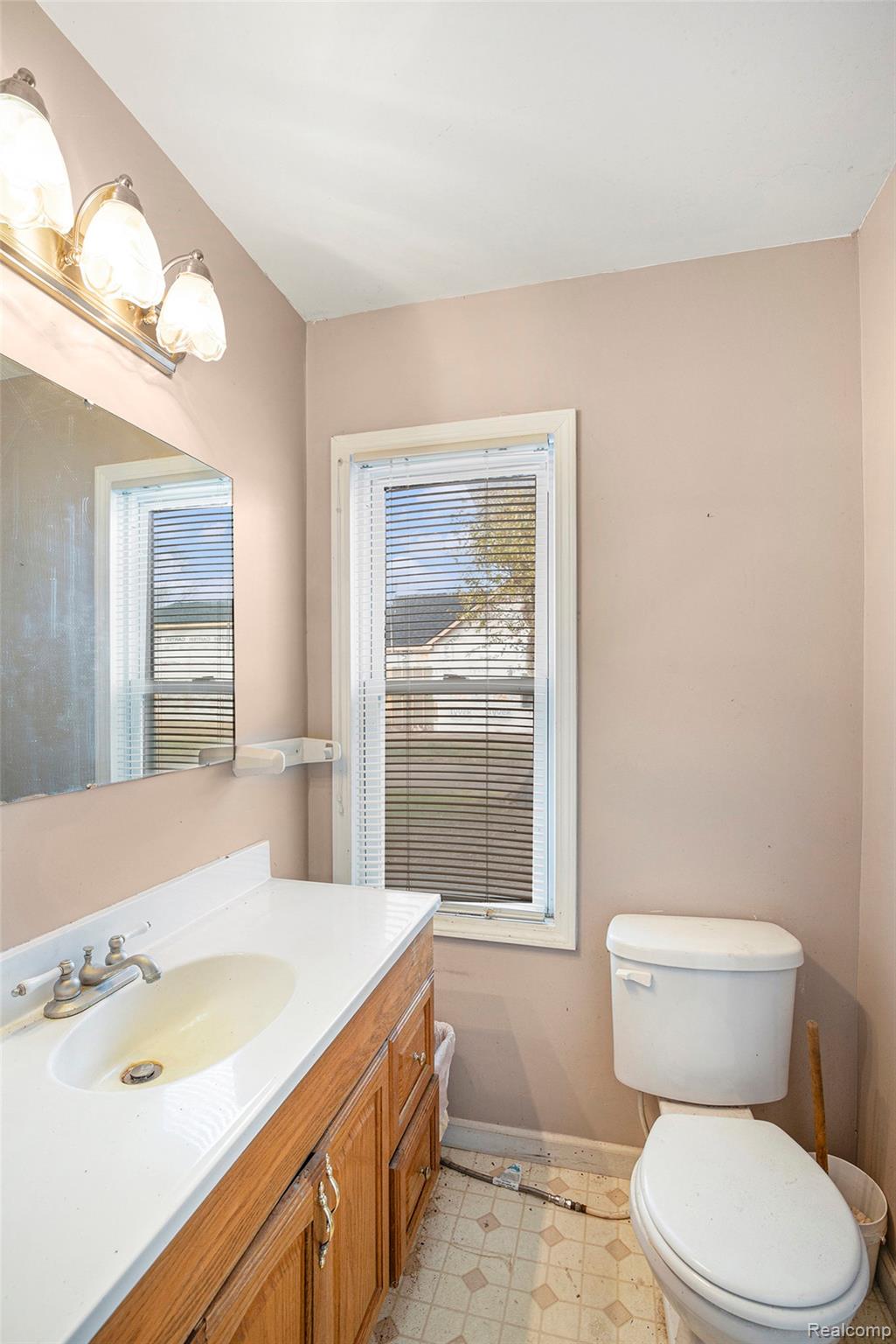 8050 Ortonville Road