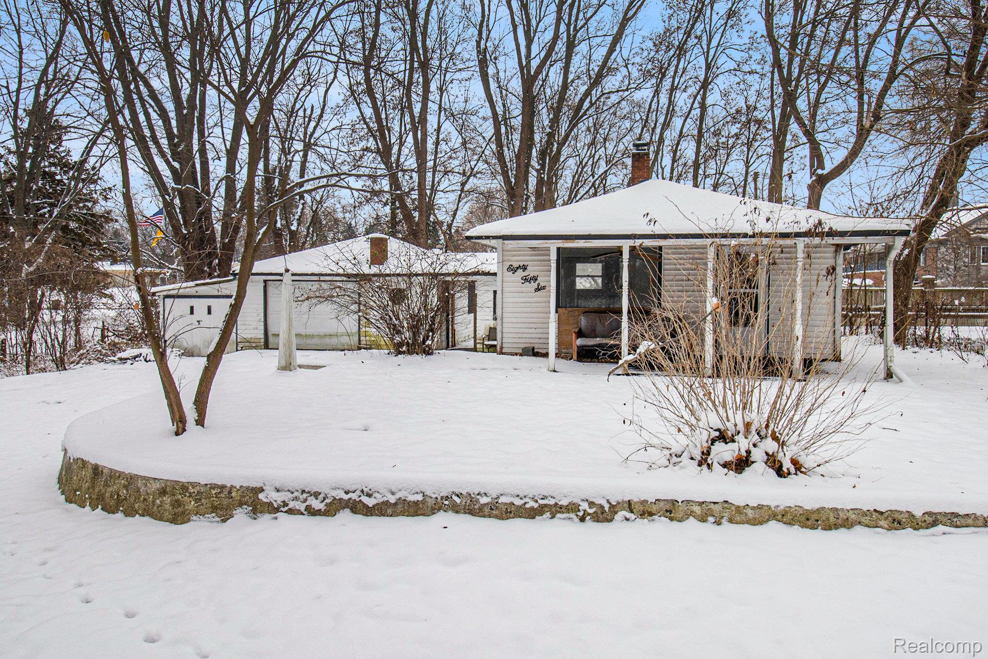 8050 Ortonville Road