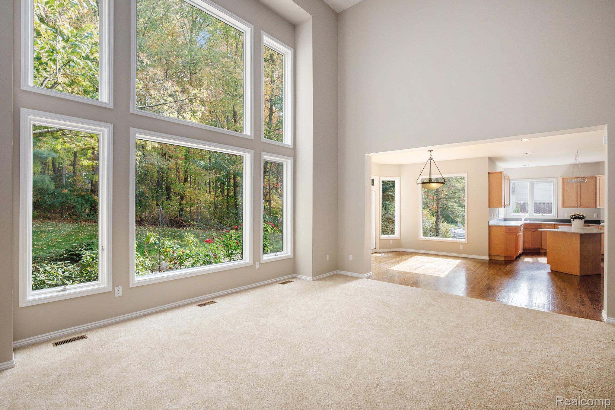 5641 Golf Pointe Drive