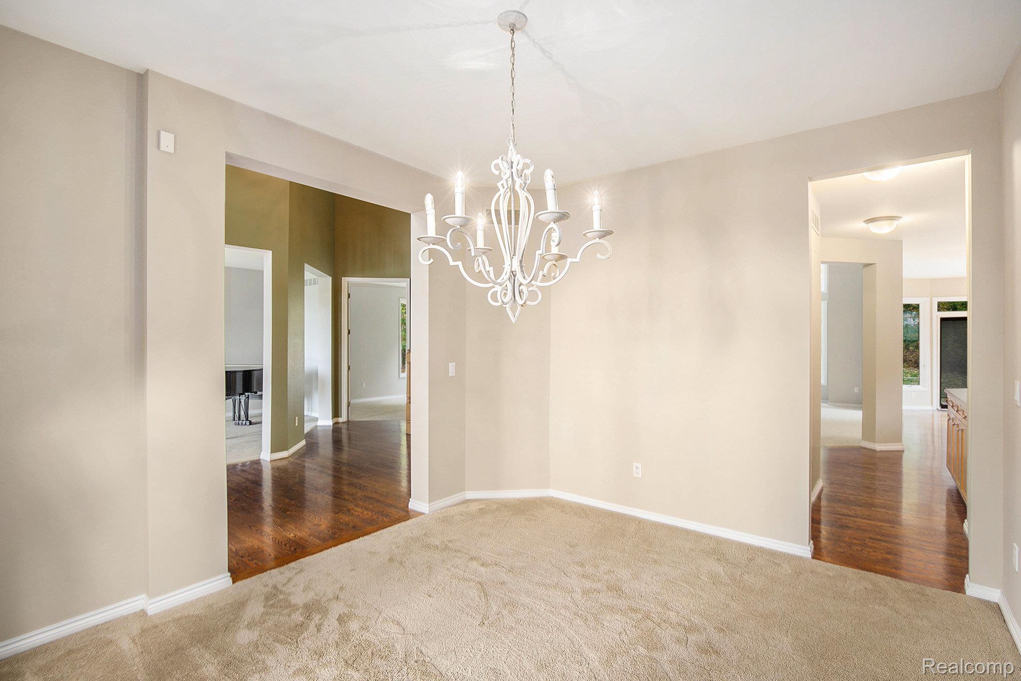 5641 Golf Pointe Drive