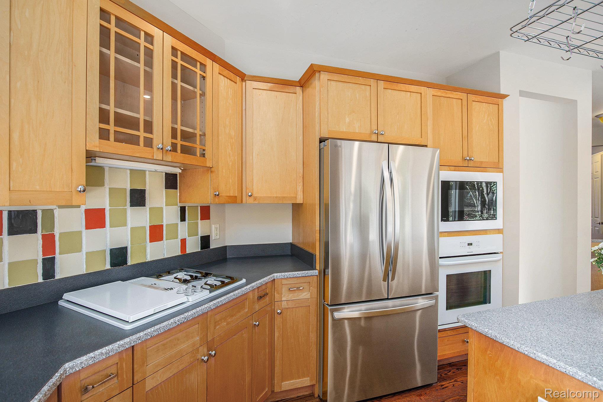 5641 Golf Pointe Drive