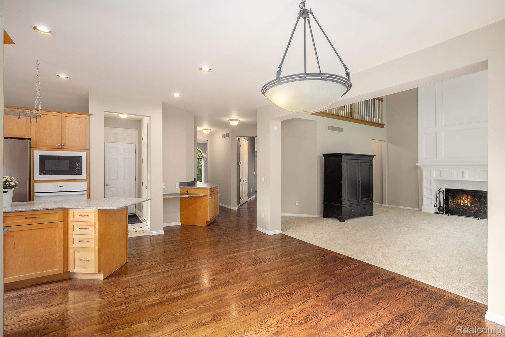 5641 Golf Pointe Drive