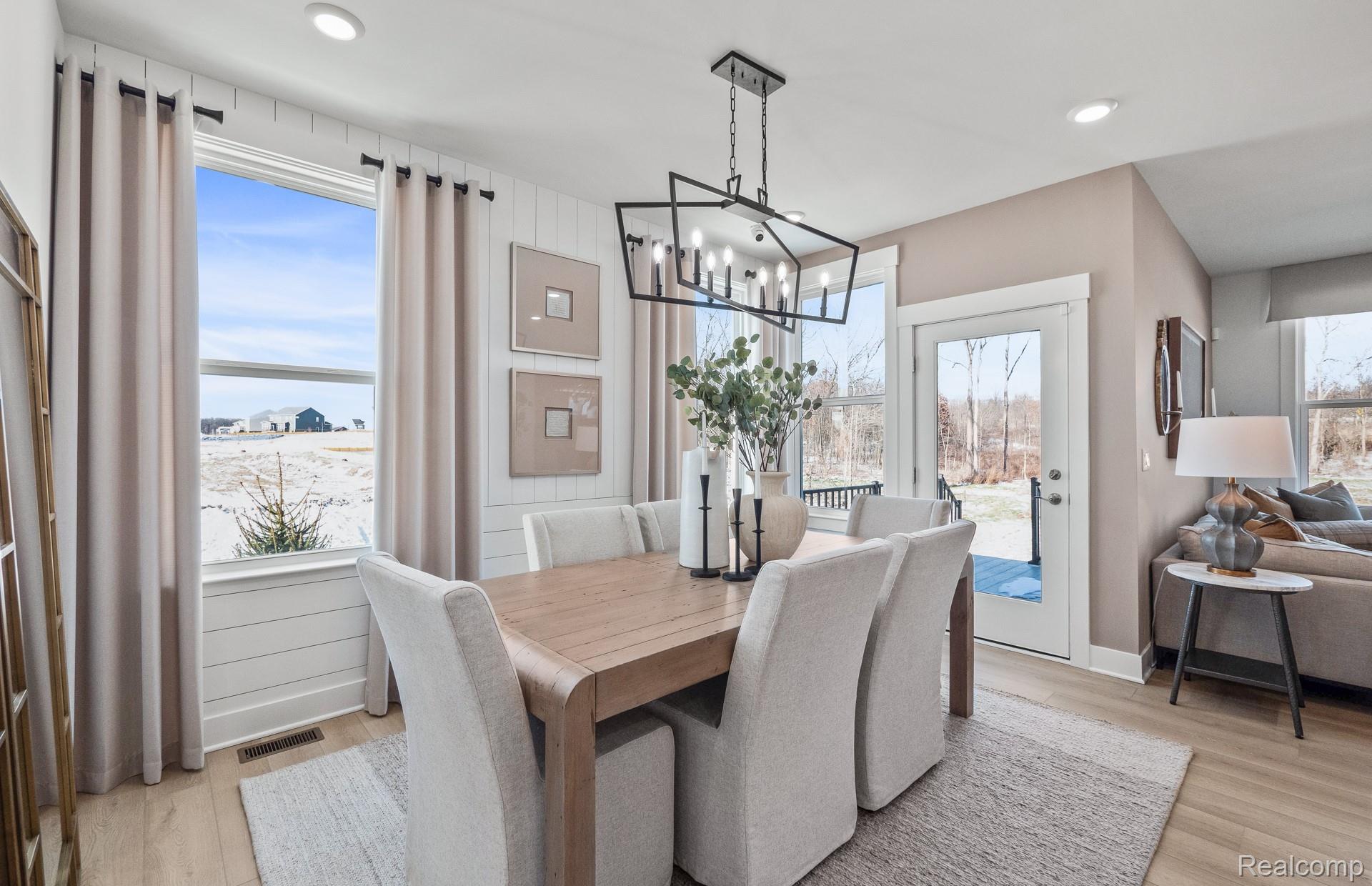 3024 Sheffield Circle