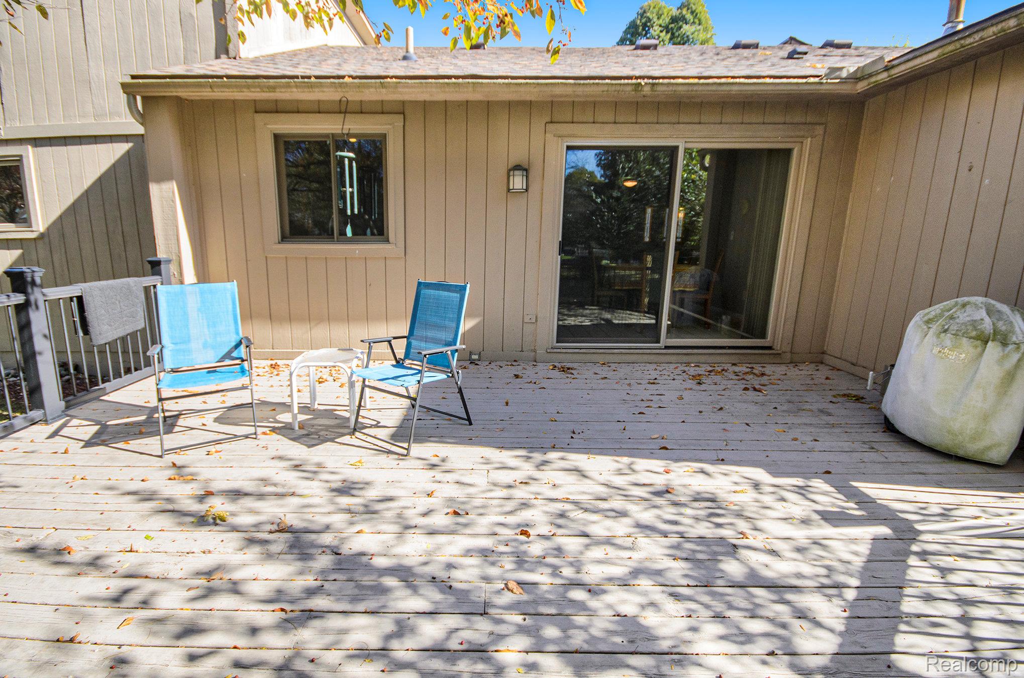 6429 Woodglen Drive