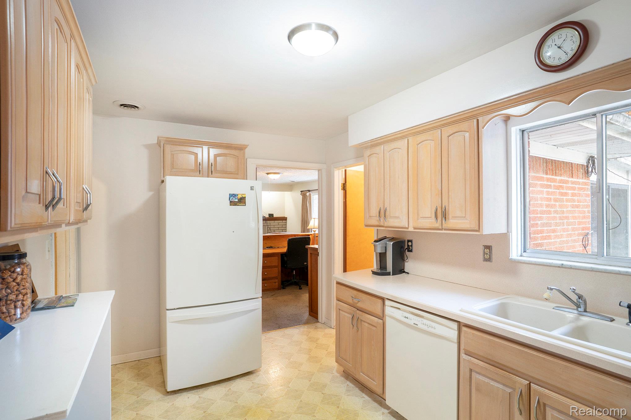 6141 Paramus