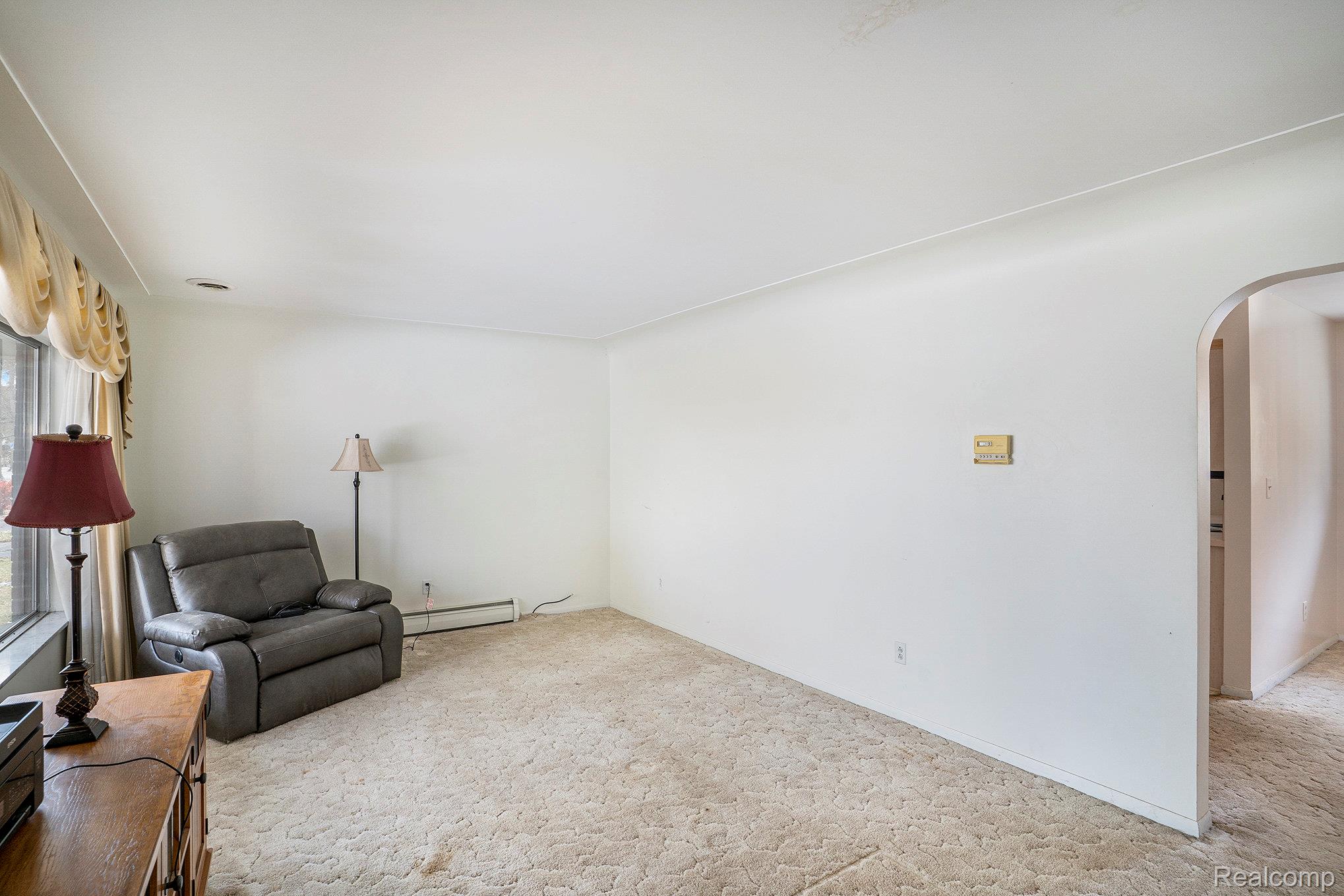6141 Paramus