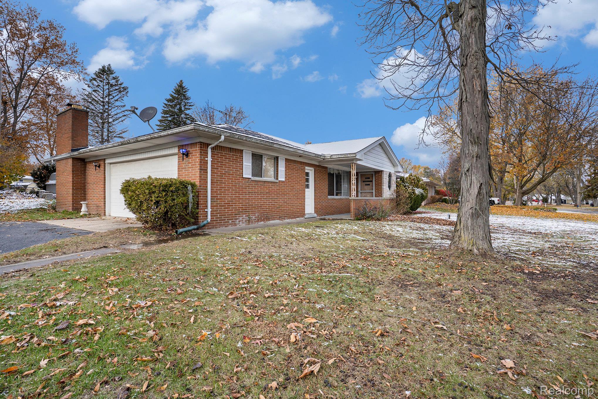 6141 Paramus