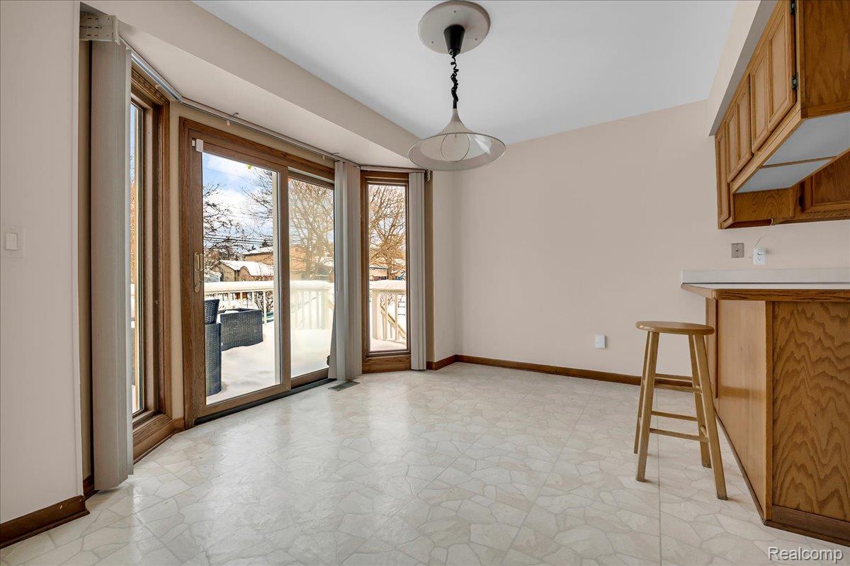 249 E Silverbell Road