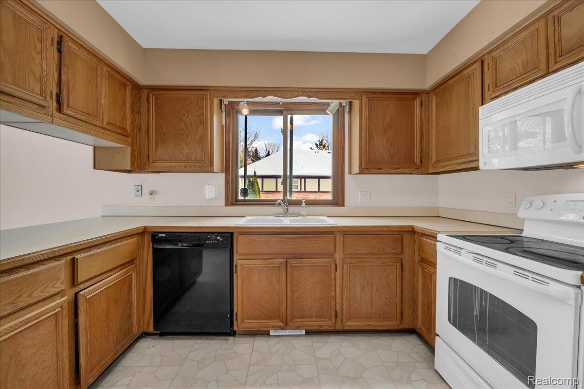 249 E Silverbell Road