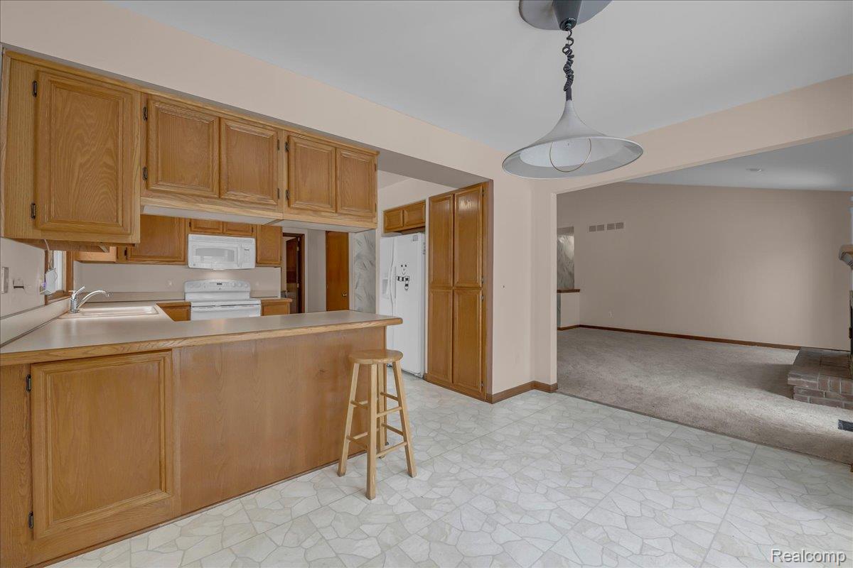 249 E Silverbell Road