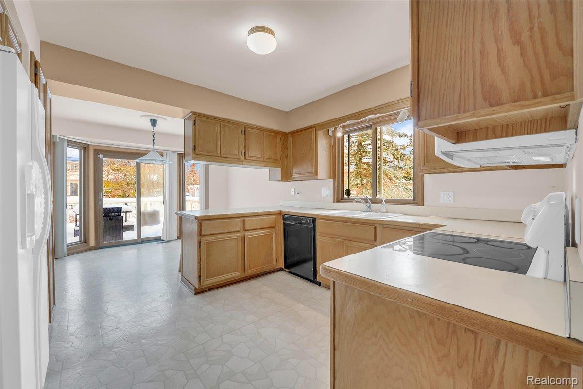 249 E Silverbell Road