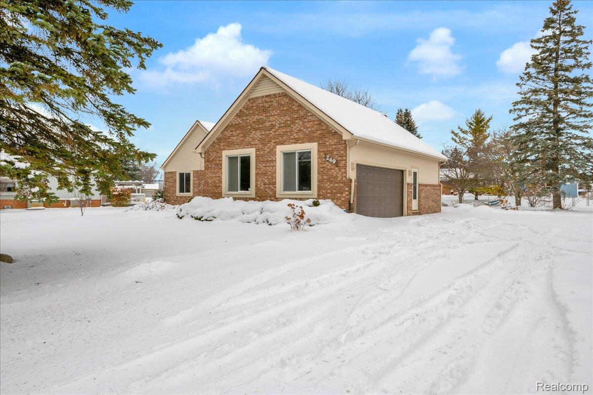 249 E Silverbell Road