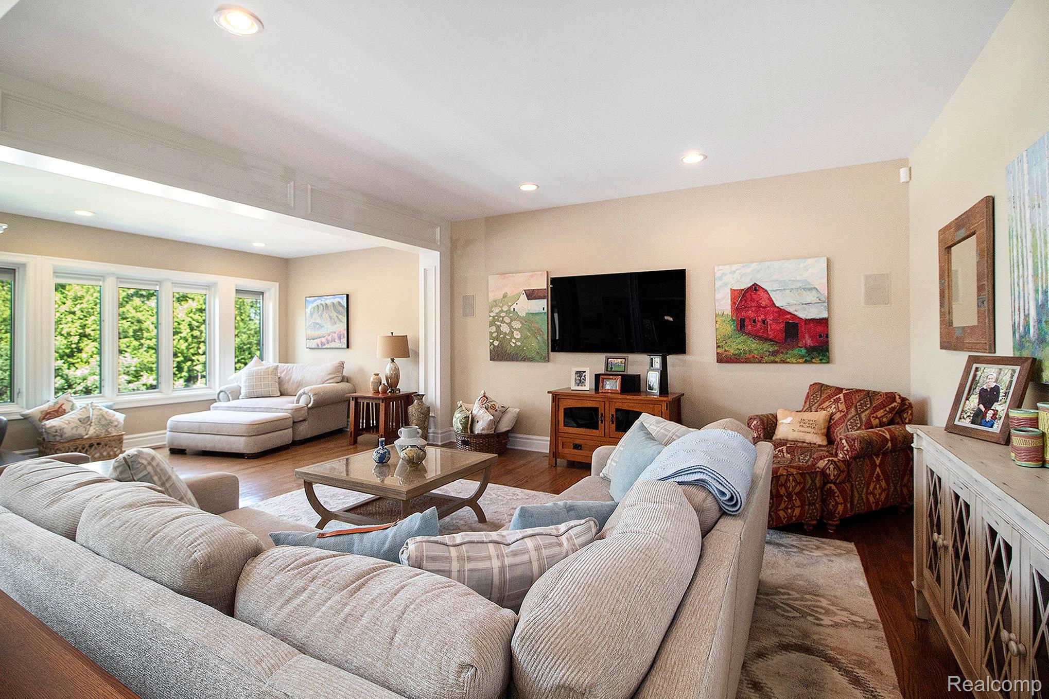4973 Parview Drive