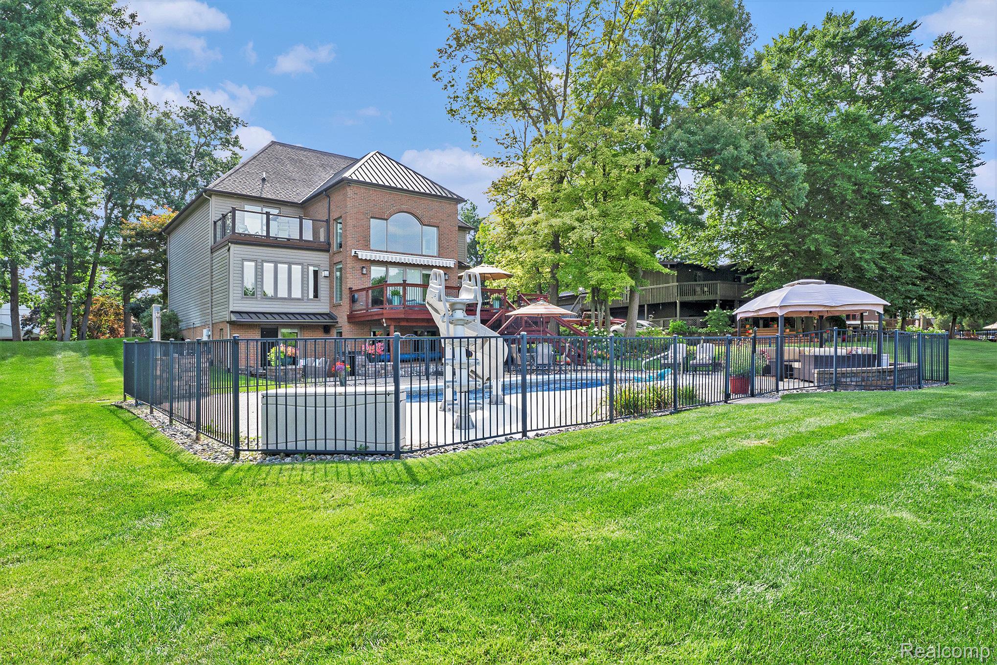 4973 Parview Drive
