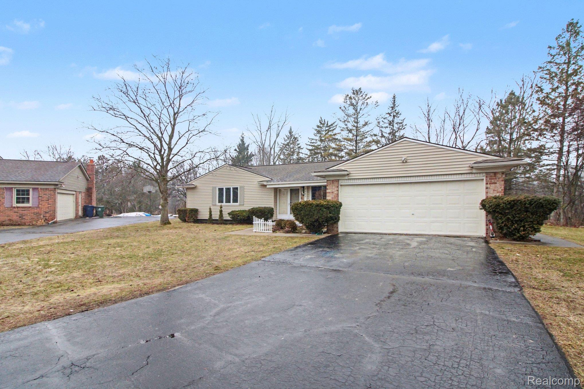 2280 Geyer Court