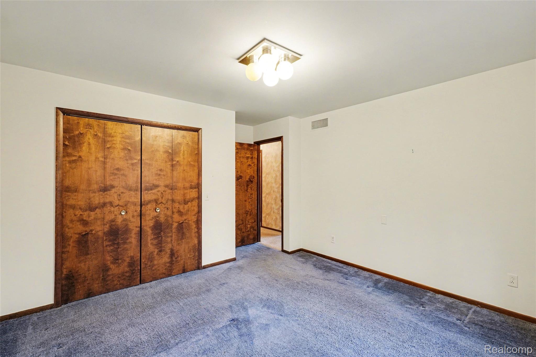 1380 Kent Road
