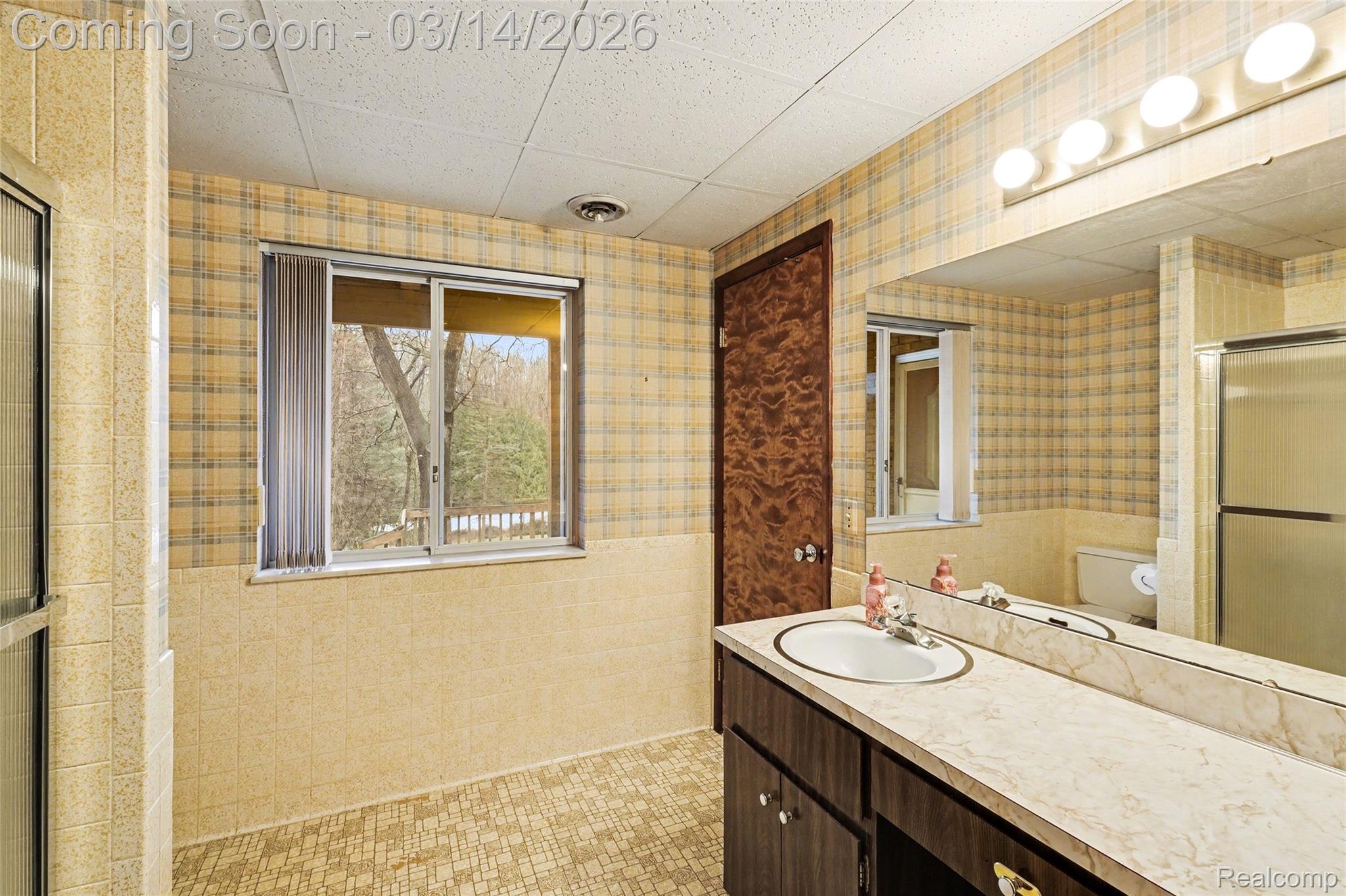 1380 Kent Road