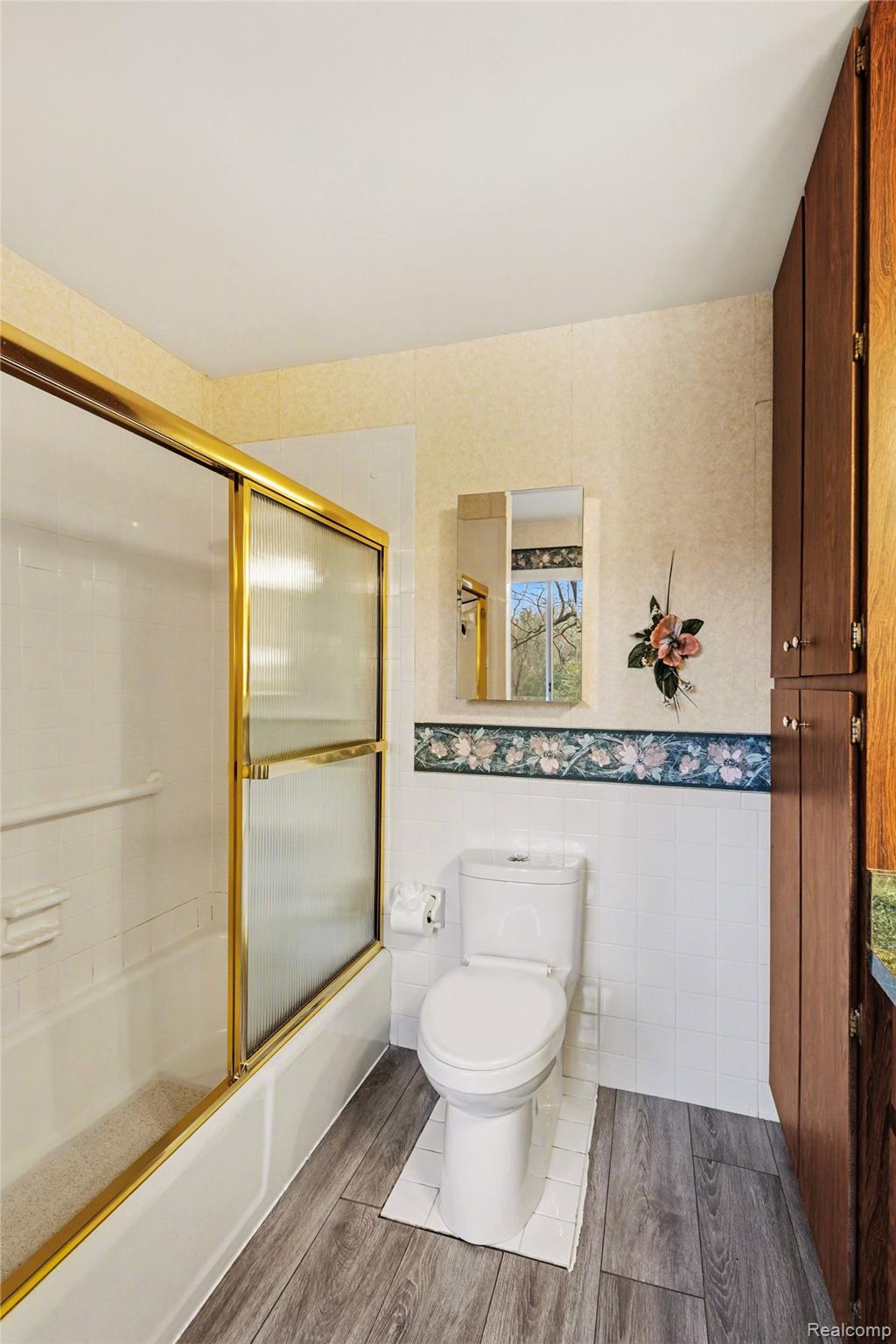 1380 Kent Road
