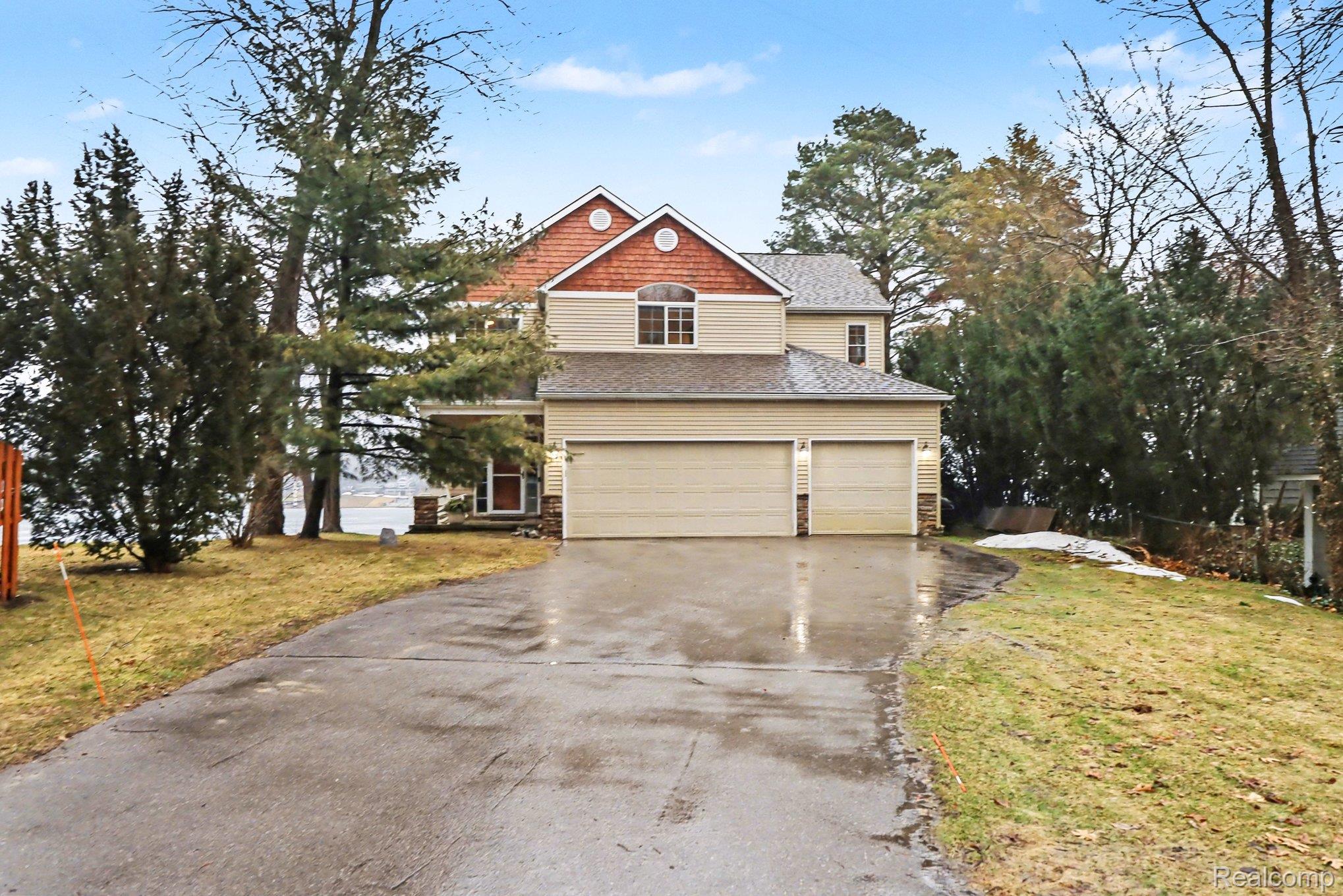 4372 Lamson Drive