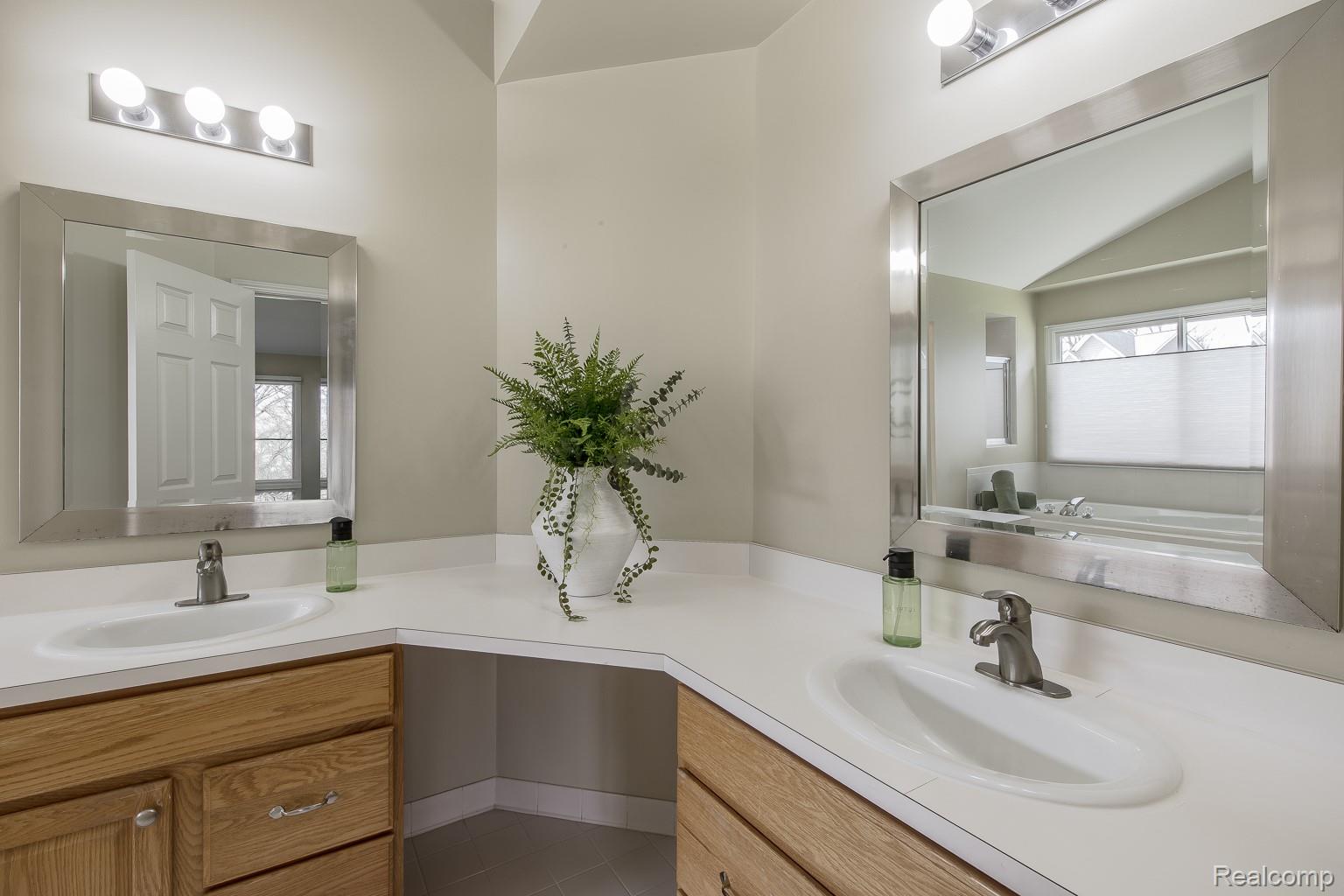 5622 Wembley Court