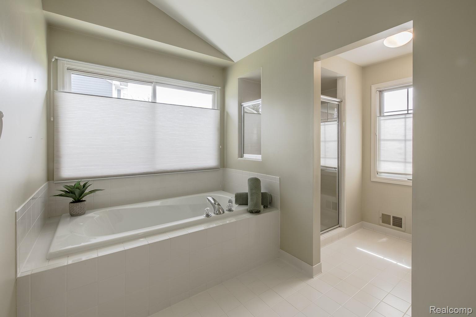 5622 Wembley Court