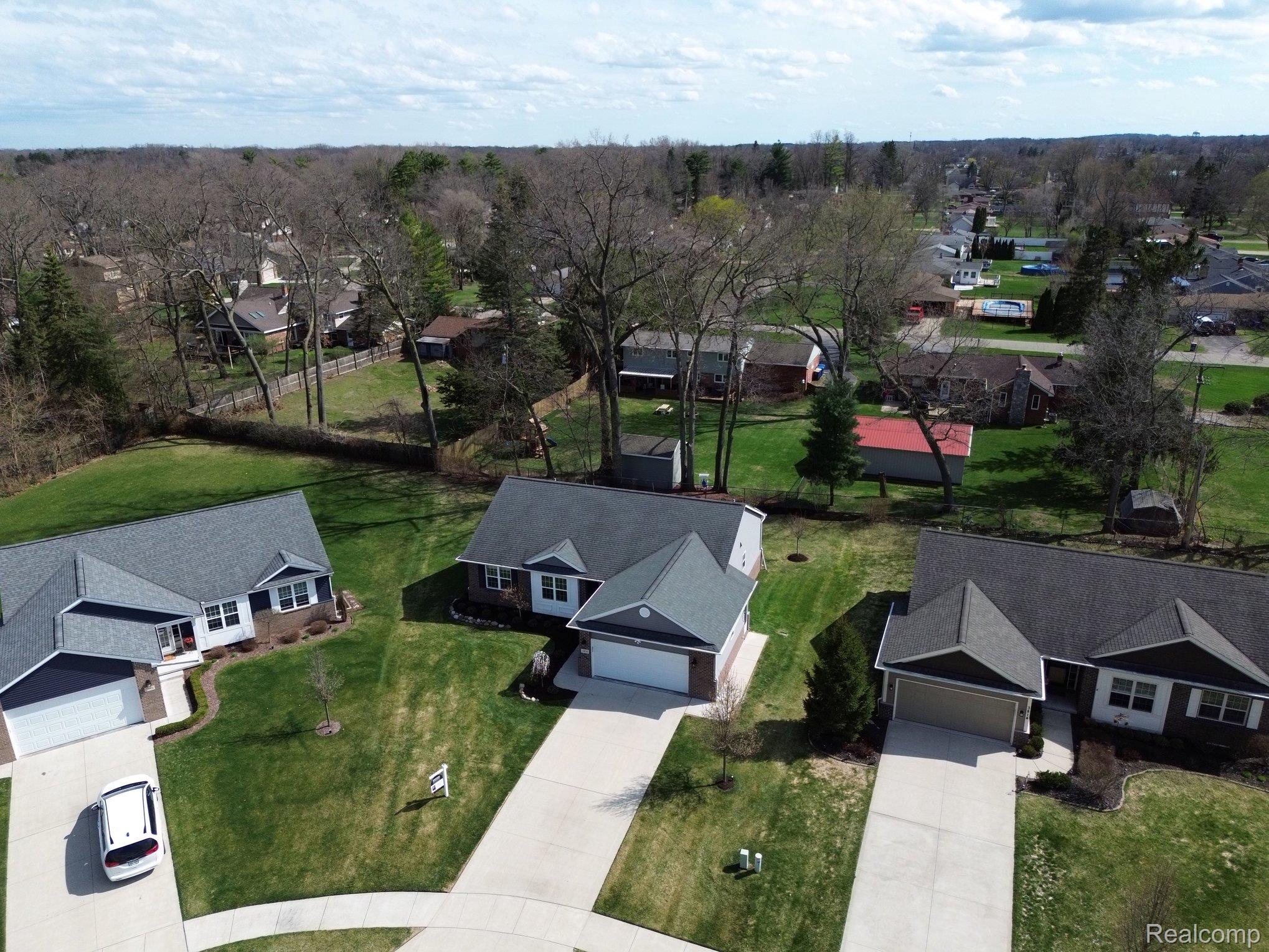 3816 Lyndon Lane