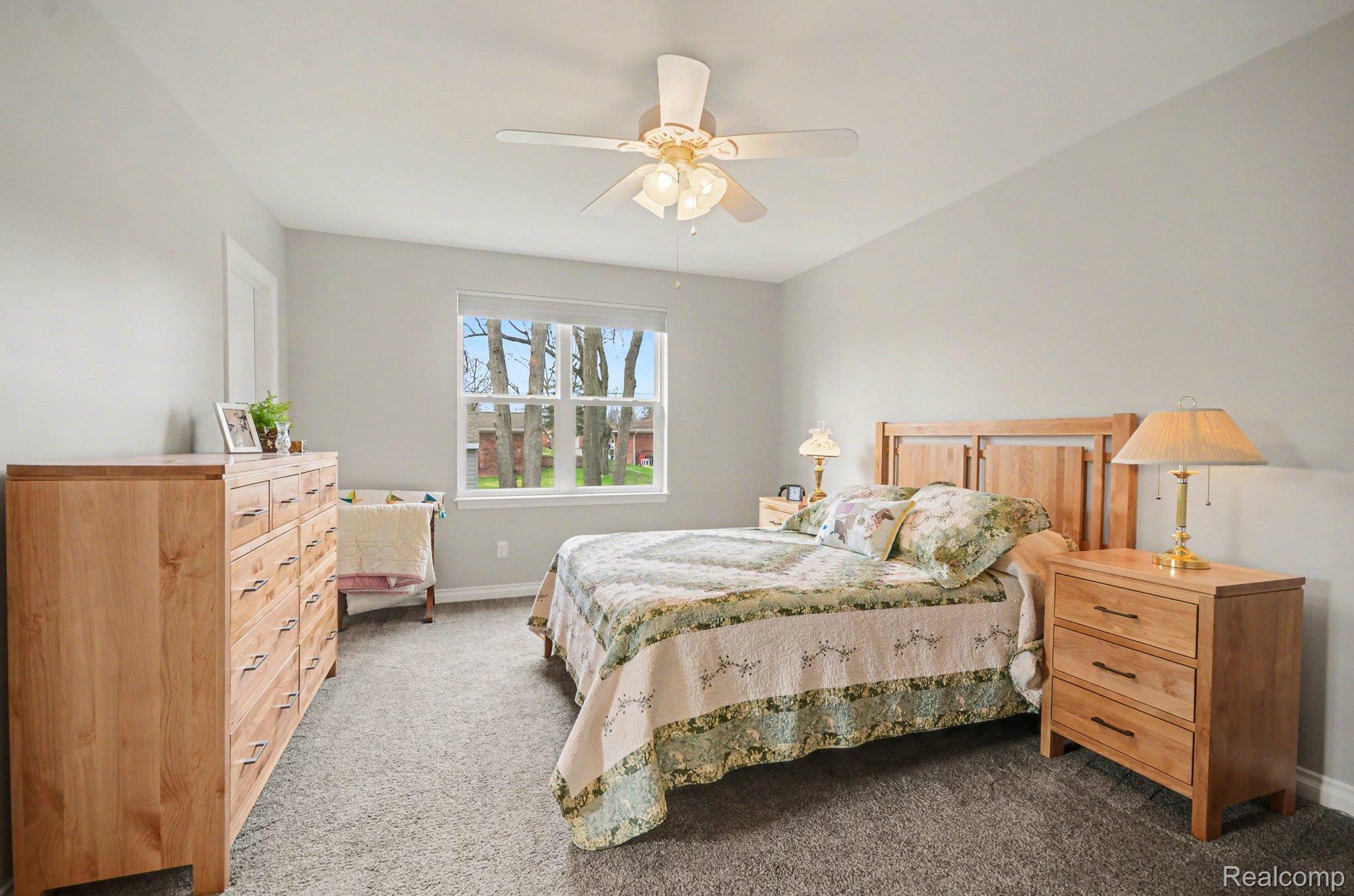 3816 Lyndon Lane