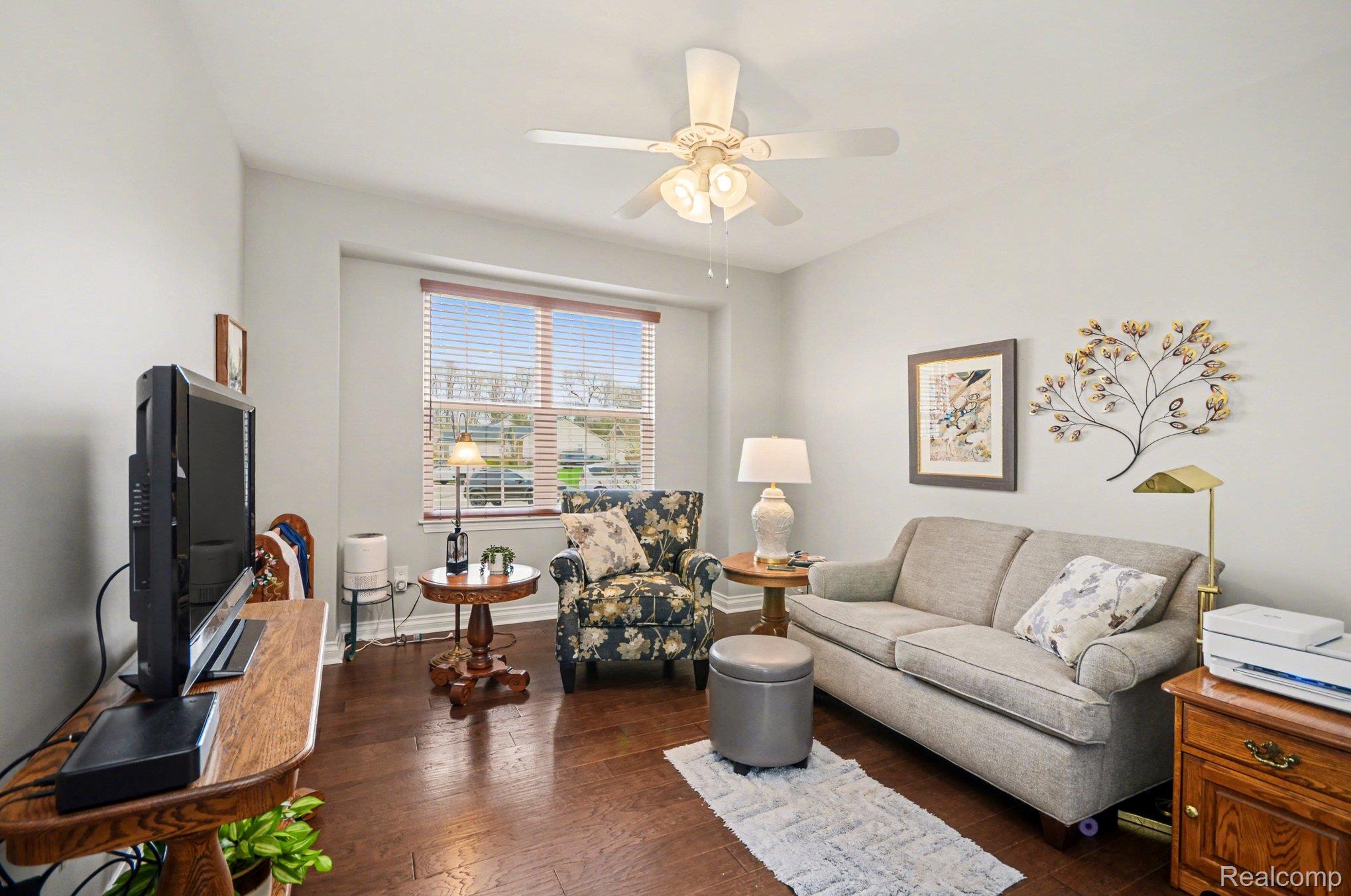 3816 Lyndon Lane