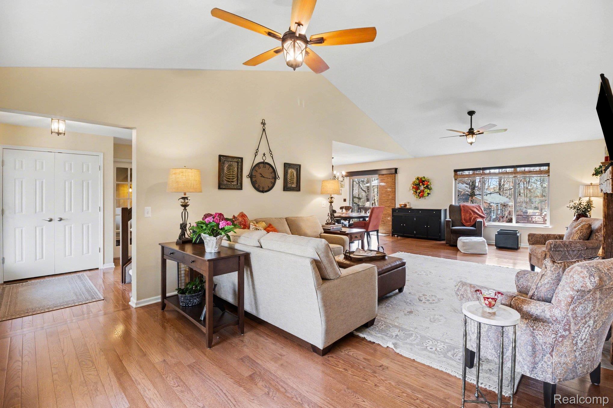 6846 Williamsbury Circle