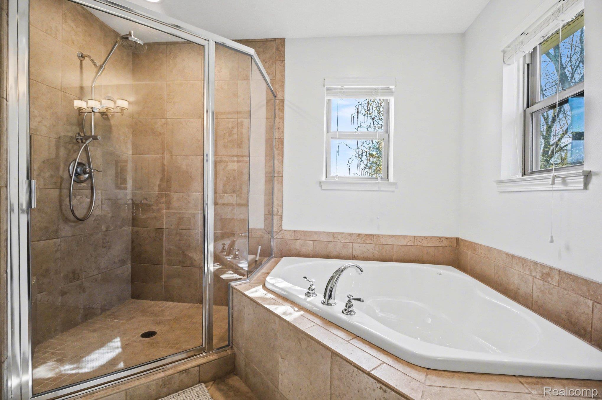 6846 Williamsbury Circle