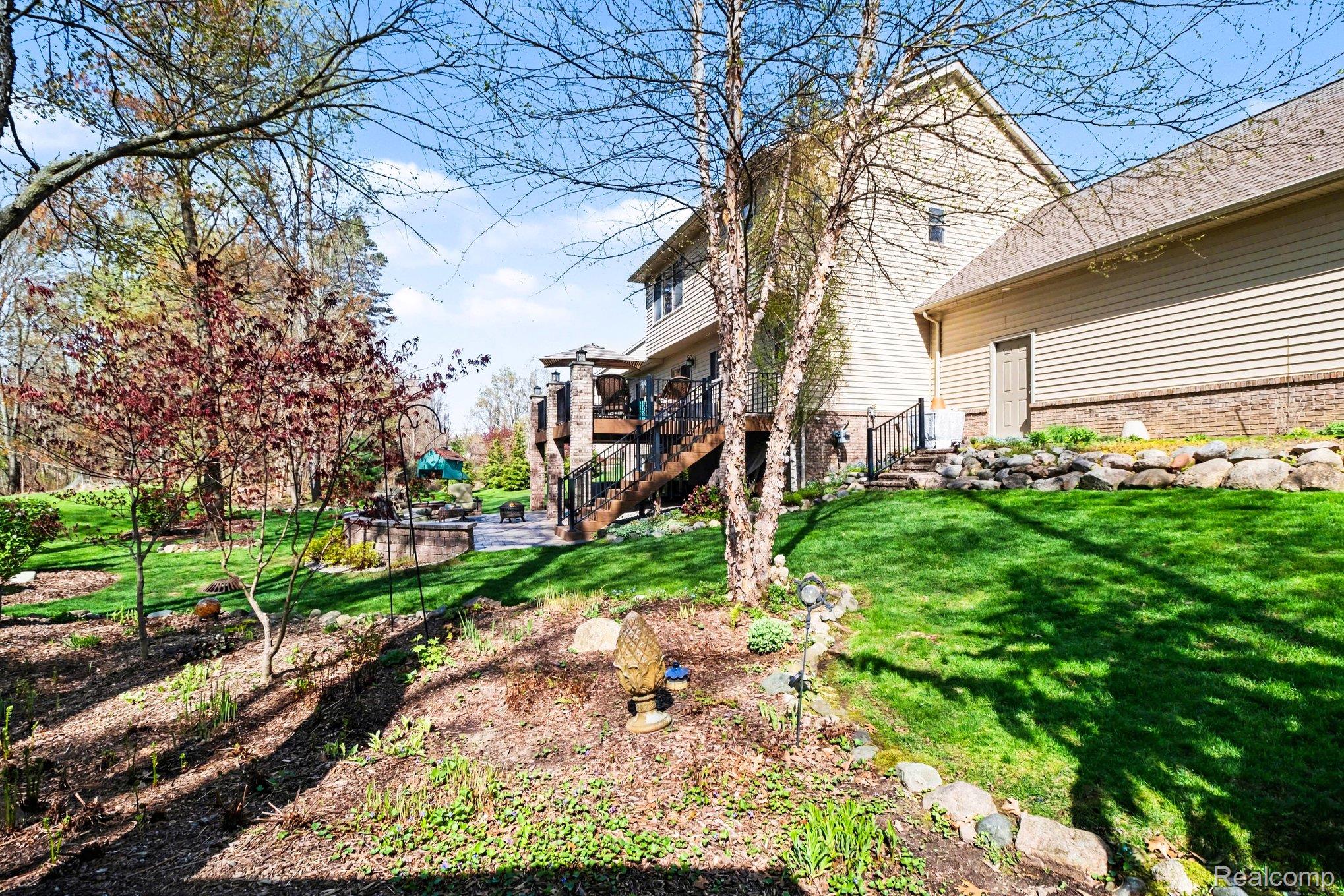 6846 Williamsbury Circle