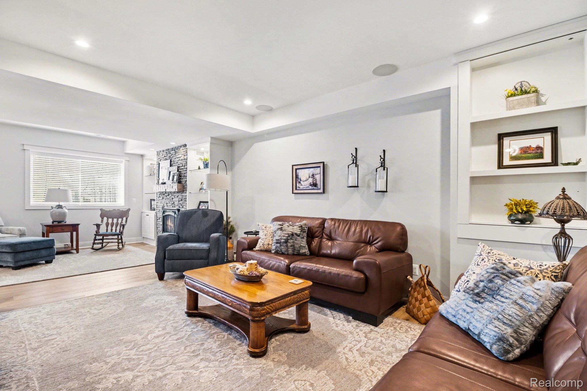 6846 Williamsbury Circle