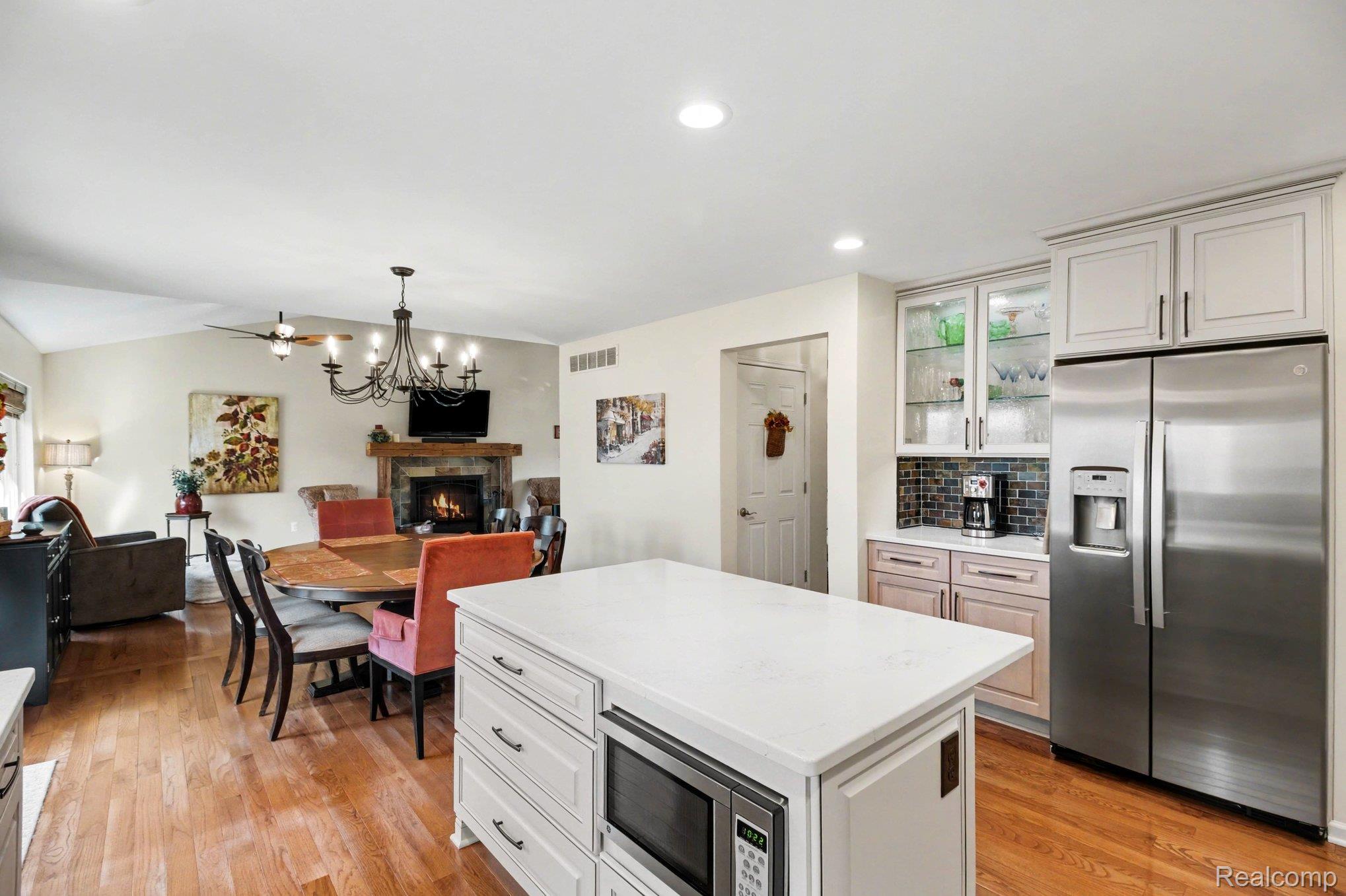 6846 Williamsbury Circle