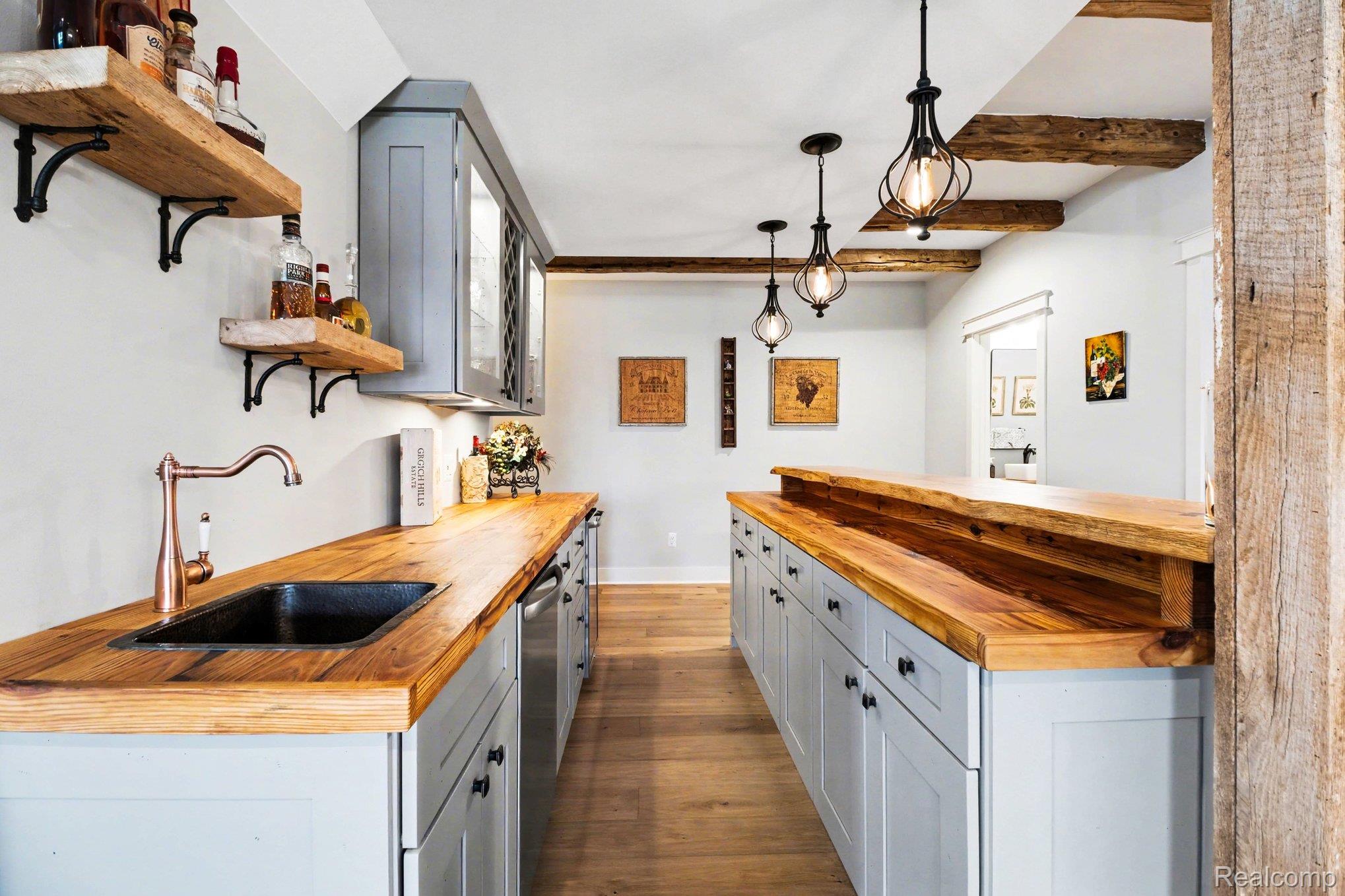 6846 Williamsbury Circle