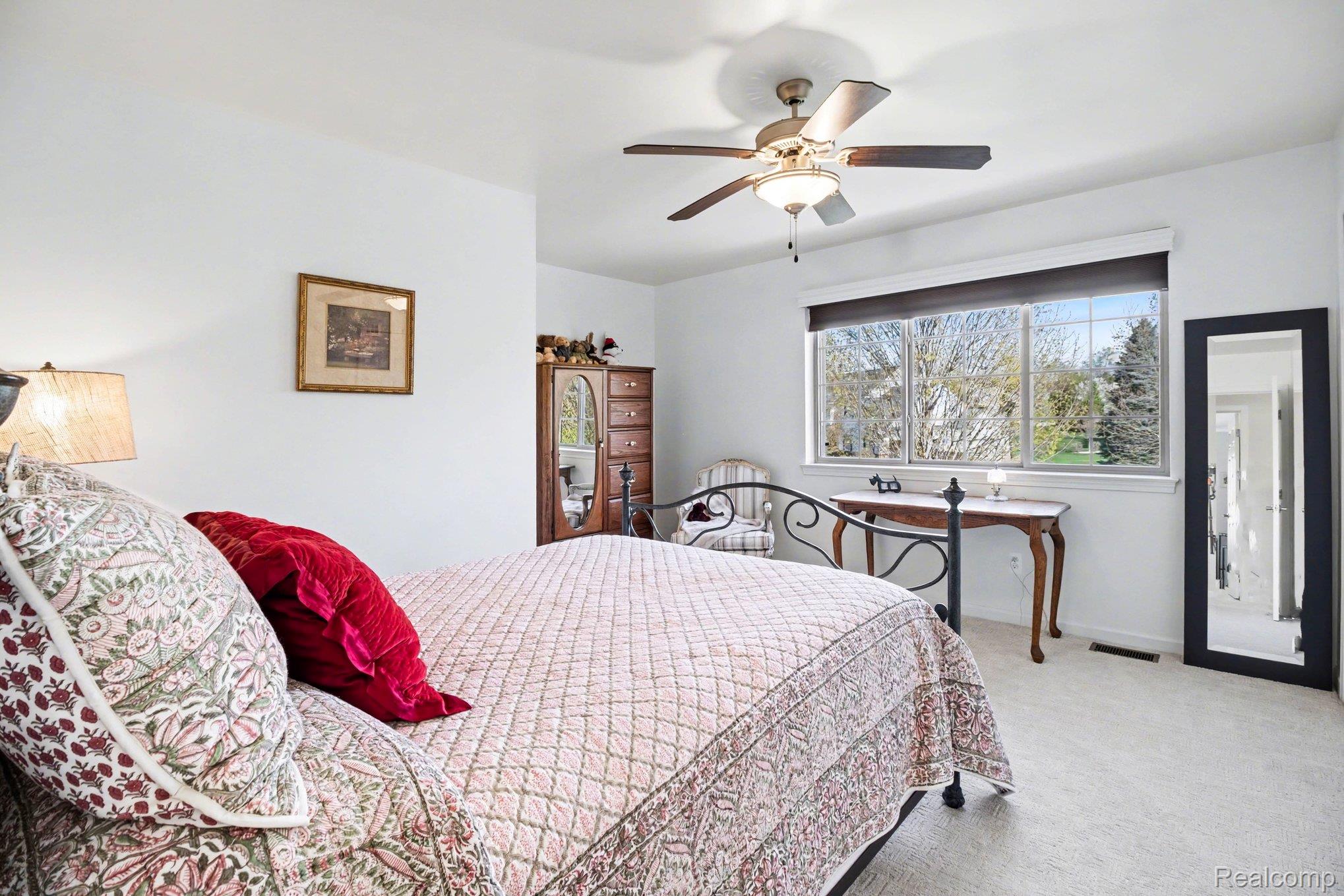 6846 Williamsbury Circle