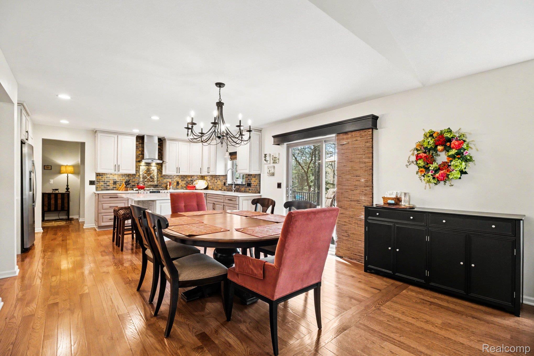 6846 Williamsbury Circle