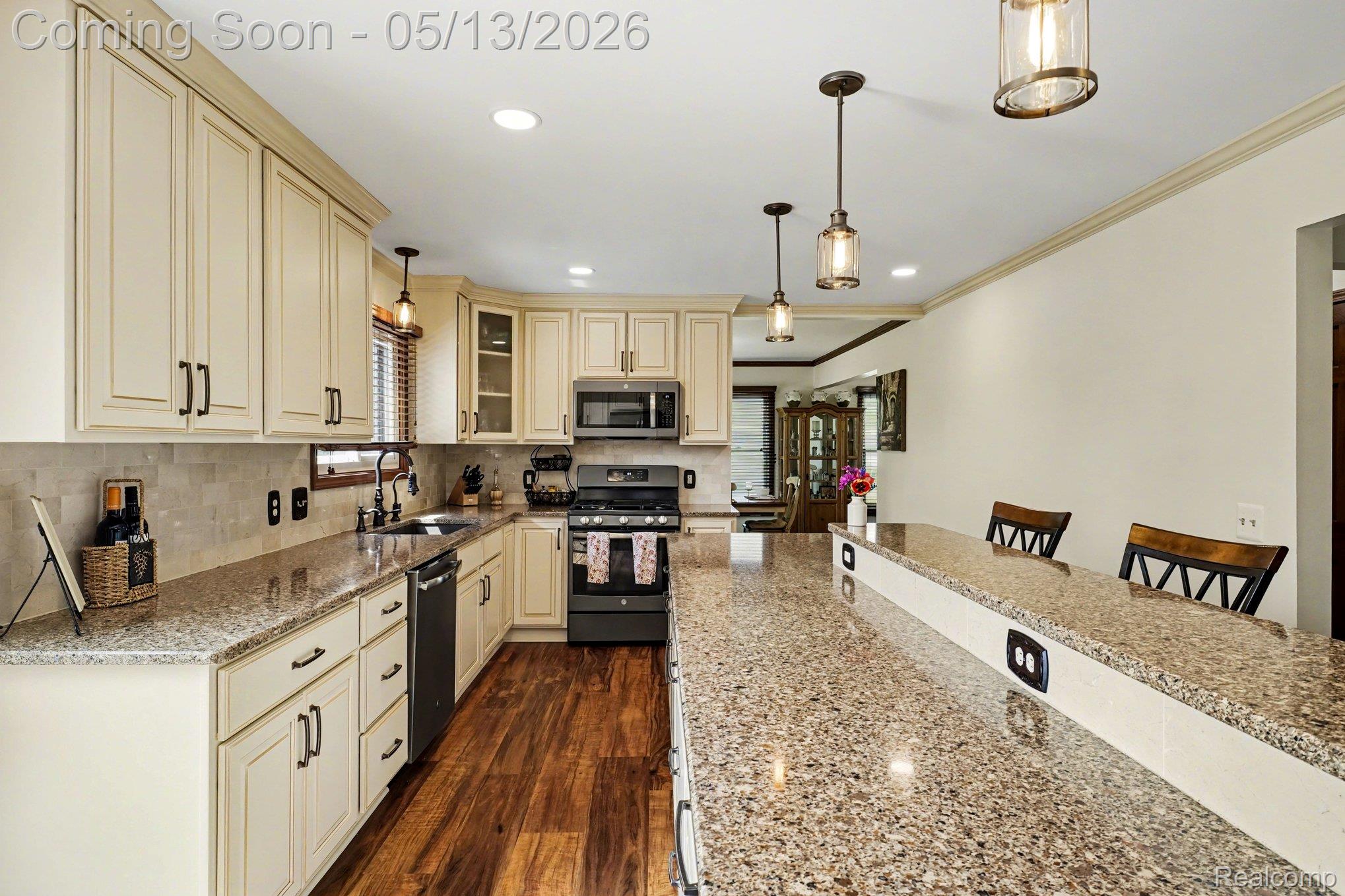 6419 Almond Lane